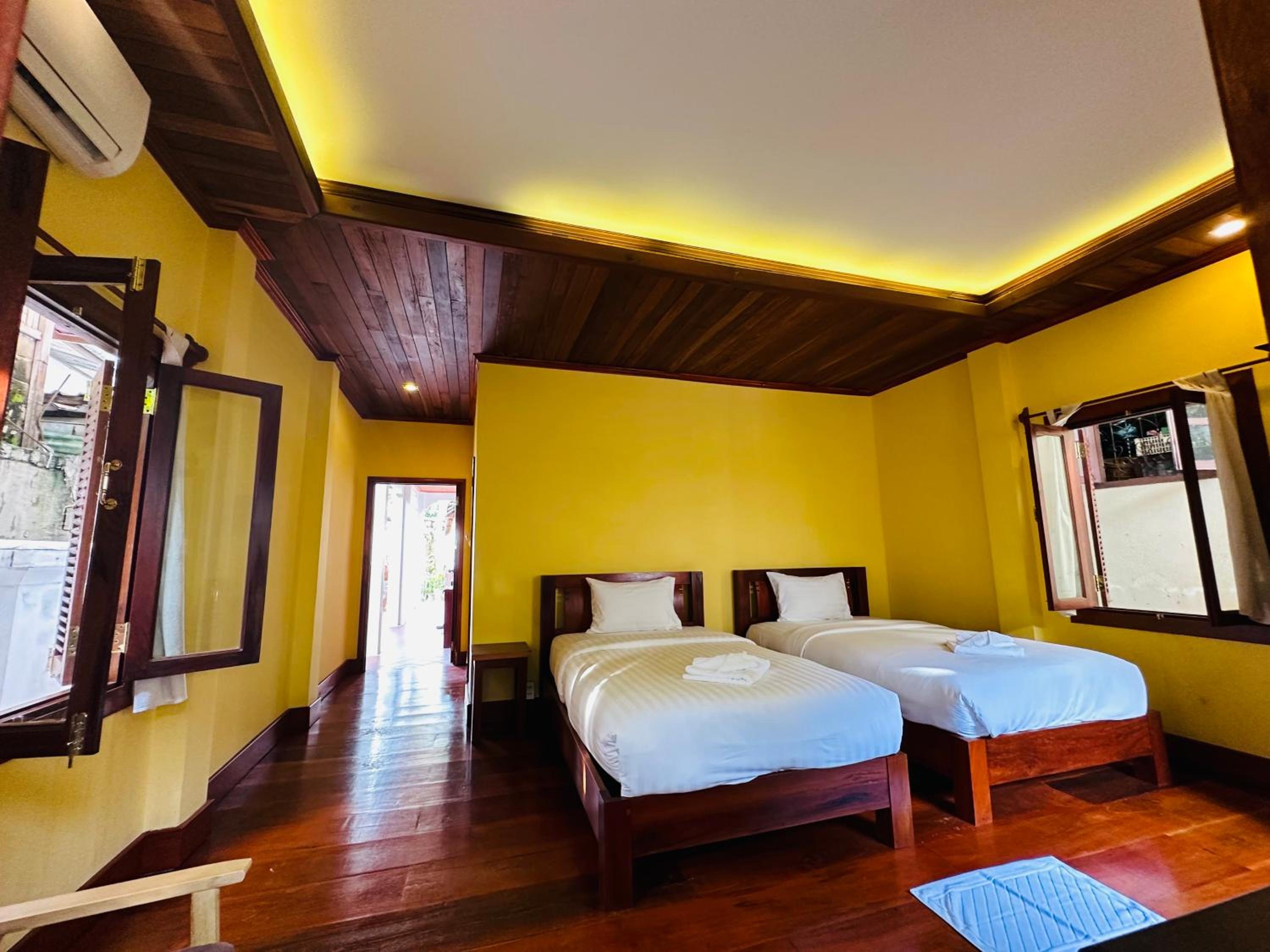 Deluxe Twin Room - Photo 1