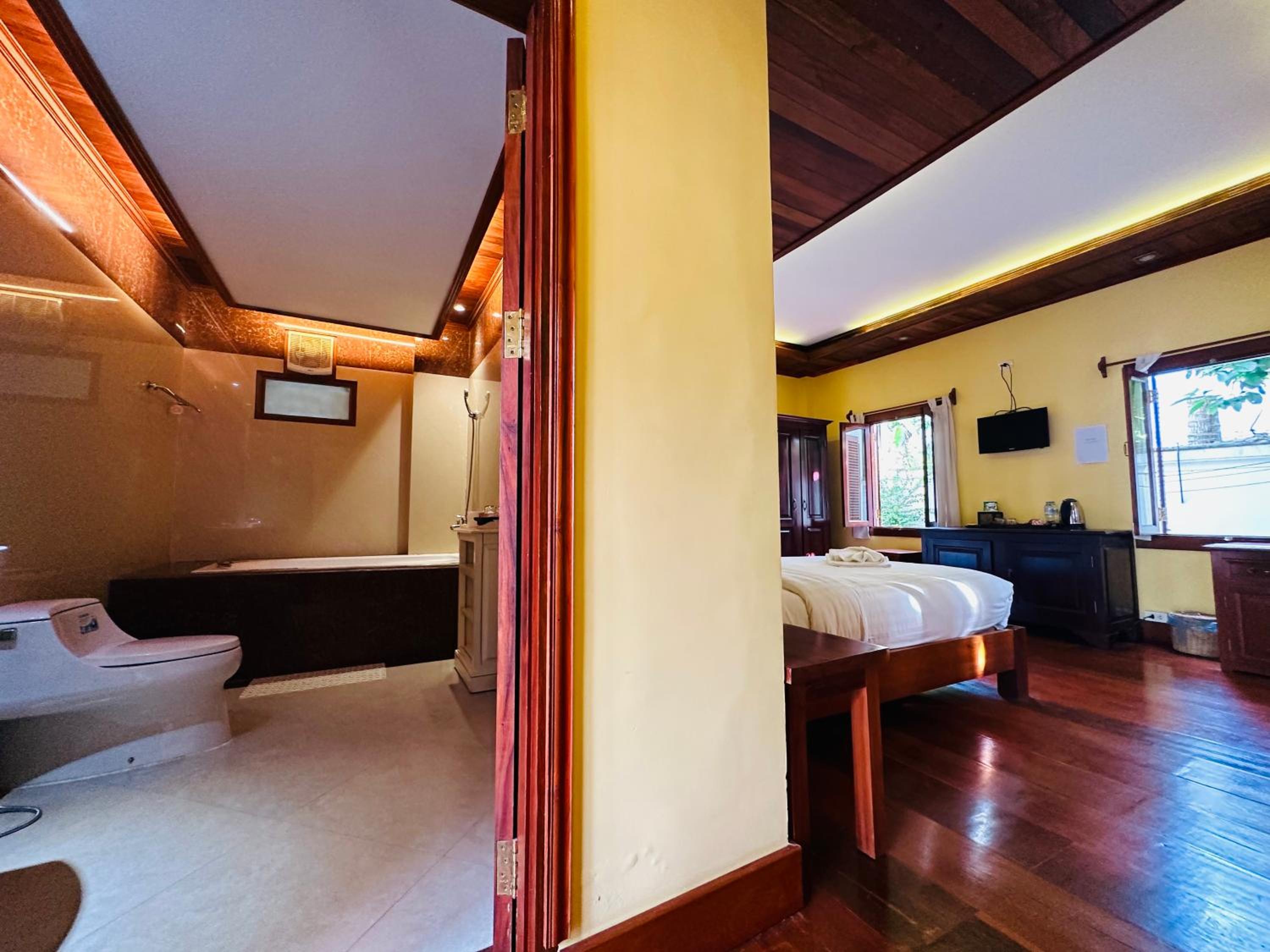 Deluxe Twin Room - Photo 15