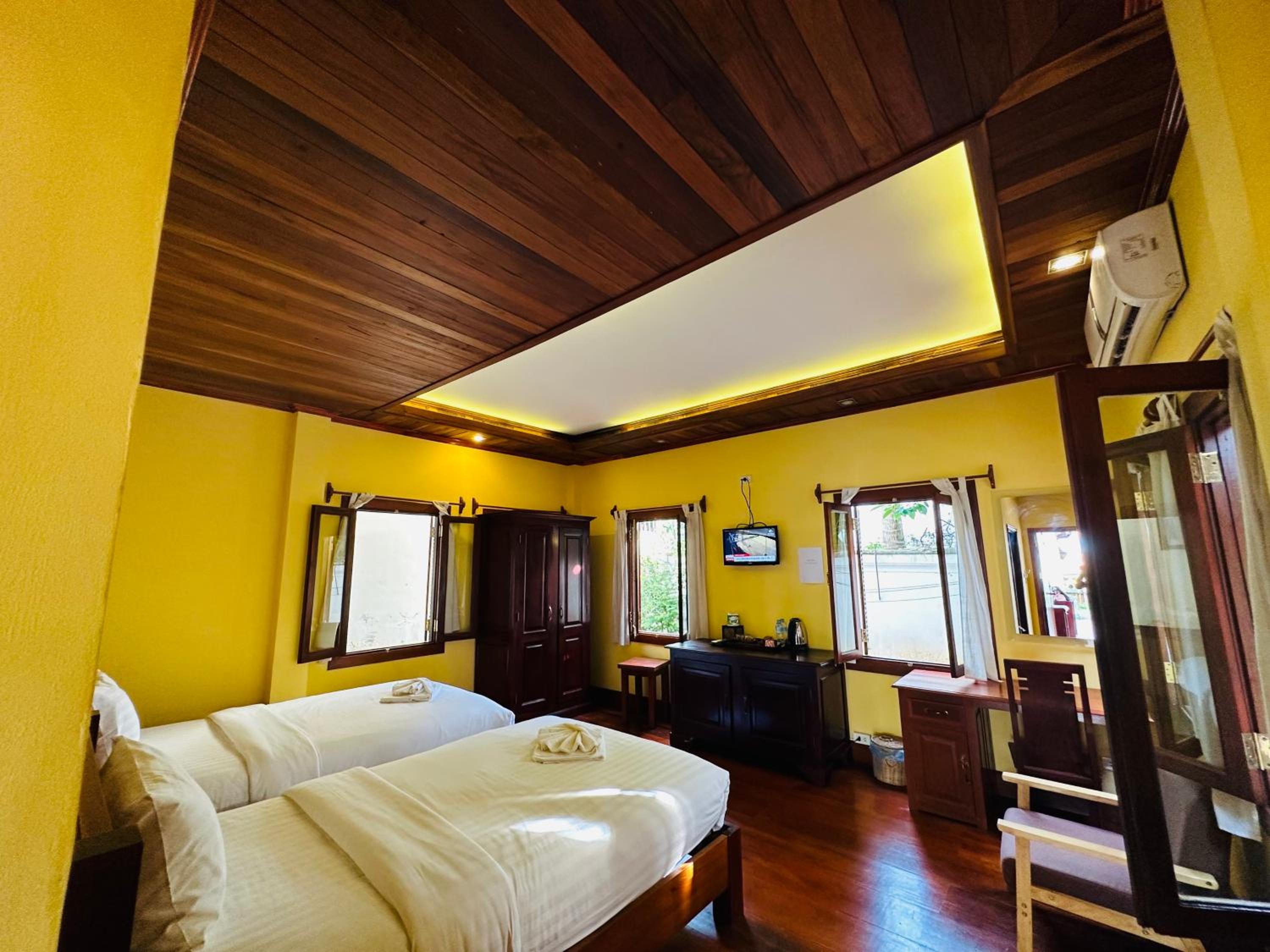 Deluxe Twin Room - Photo 10