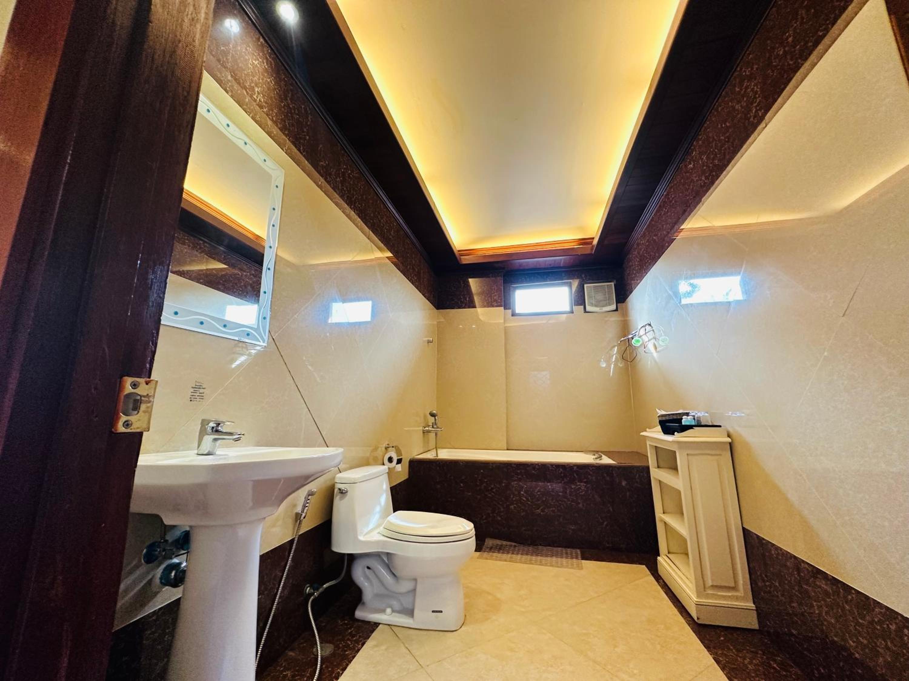 Deluxe Triple Room - Photo 3