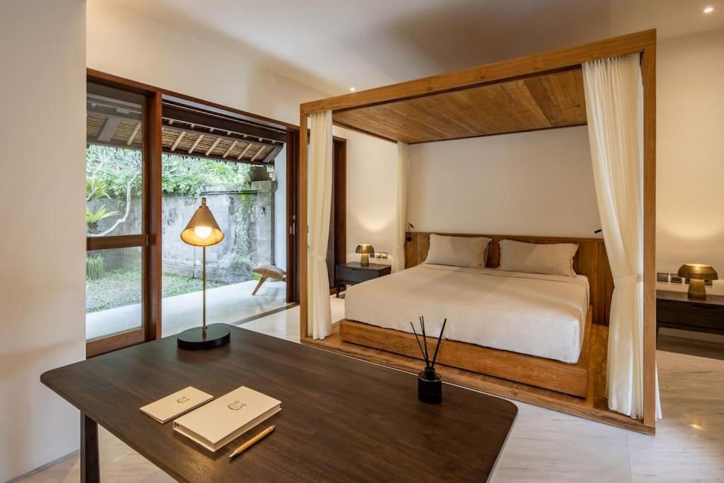 Villa photo 1