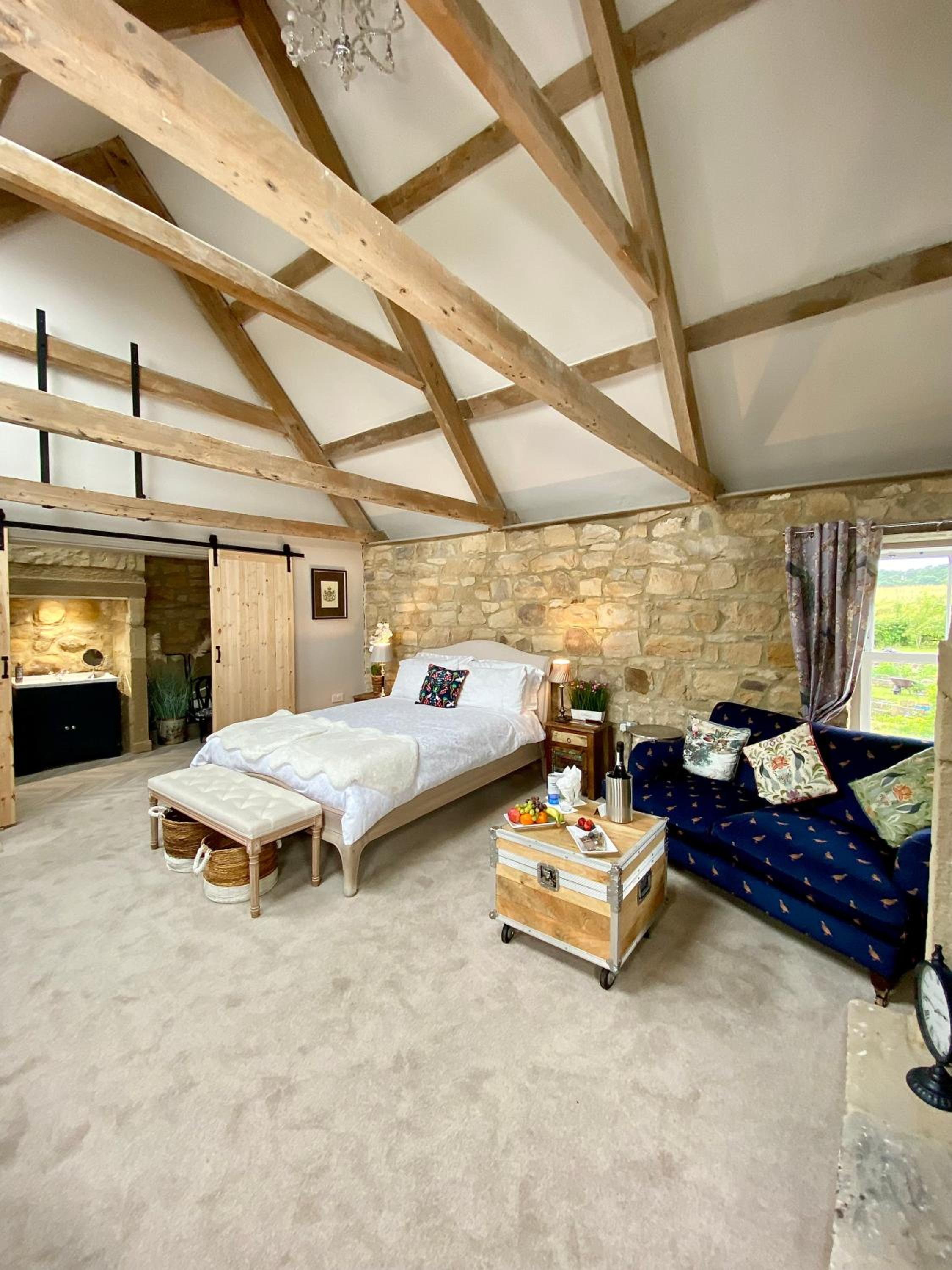 Superior Suite - Photo 4