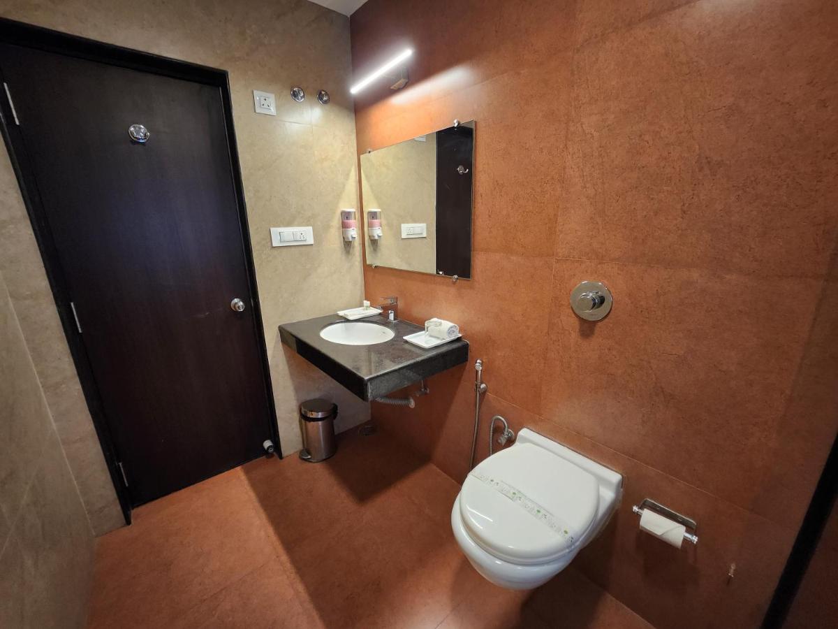 Economy Double Room photo 2