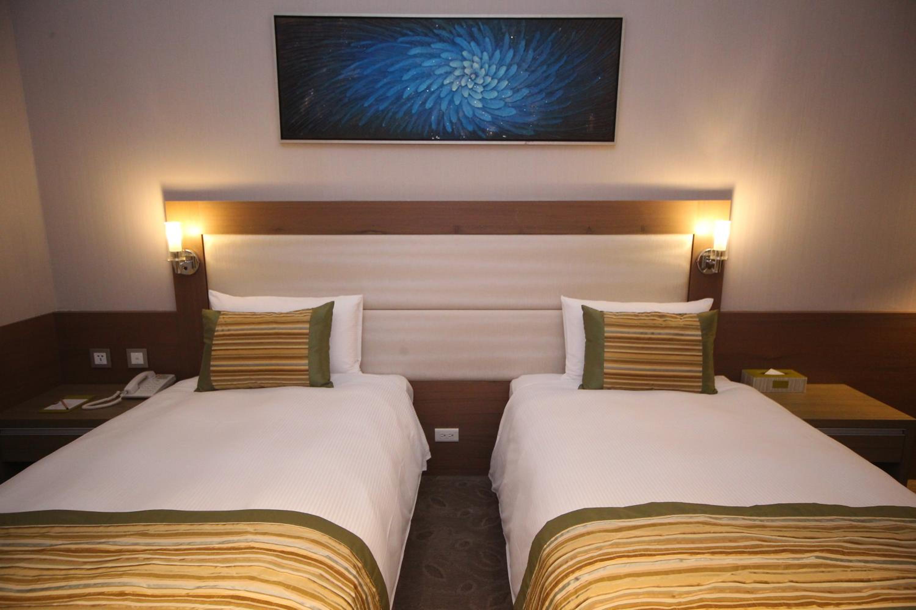 Standard Twin Room photo 2