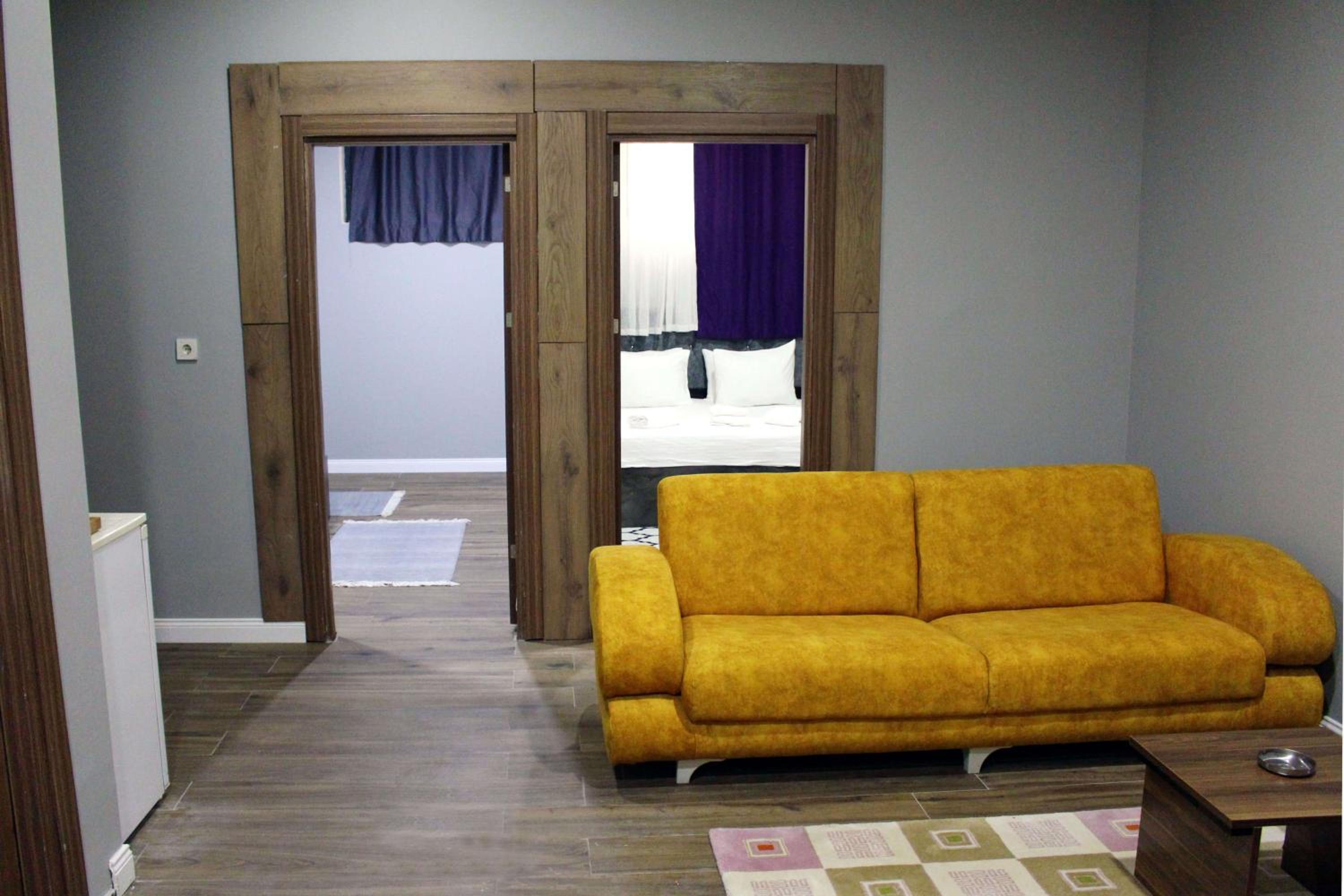 Deluxe Family Room photo 1