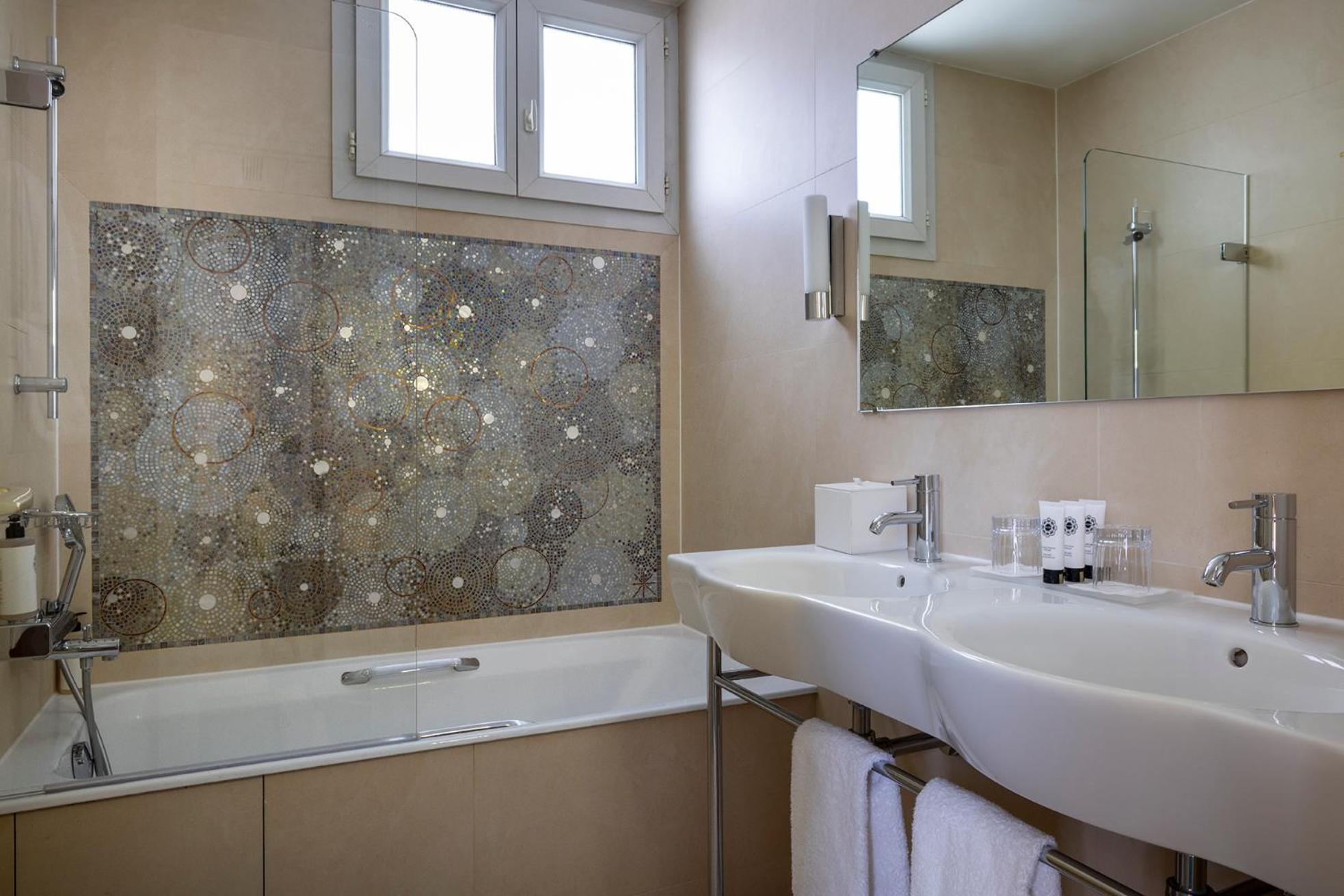 Family Suite - Photo 8