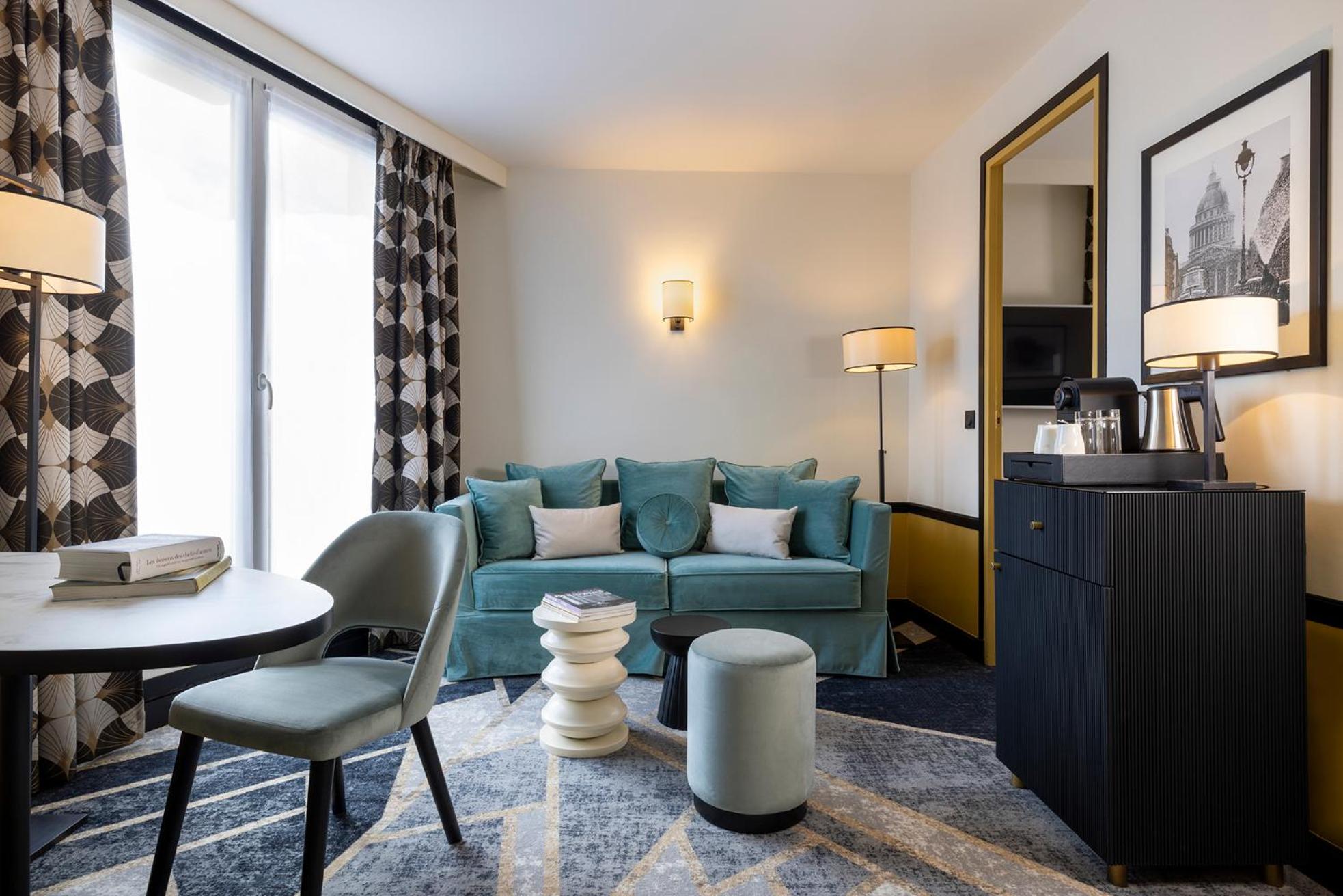 Suite (2 Adults) - Photo 4
