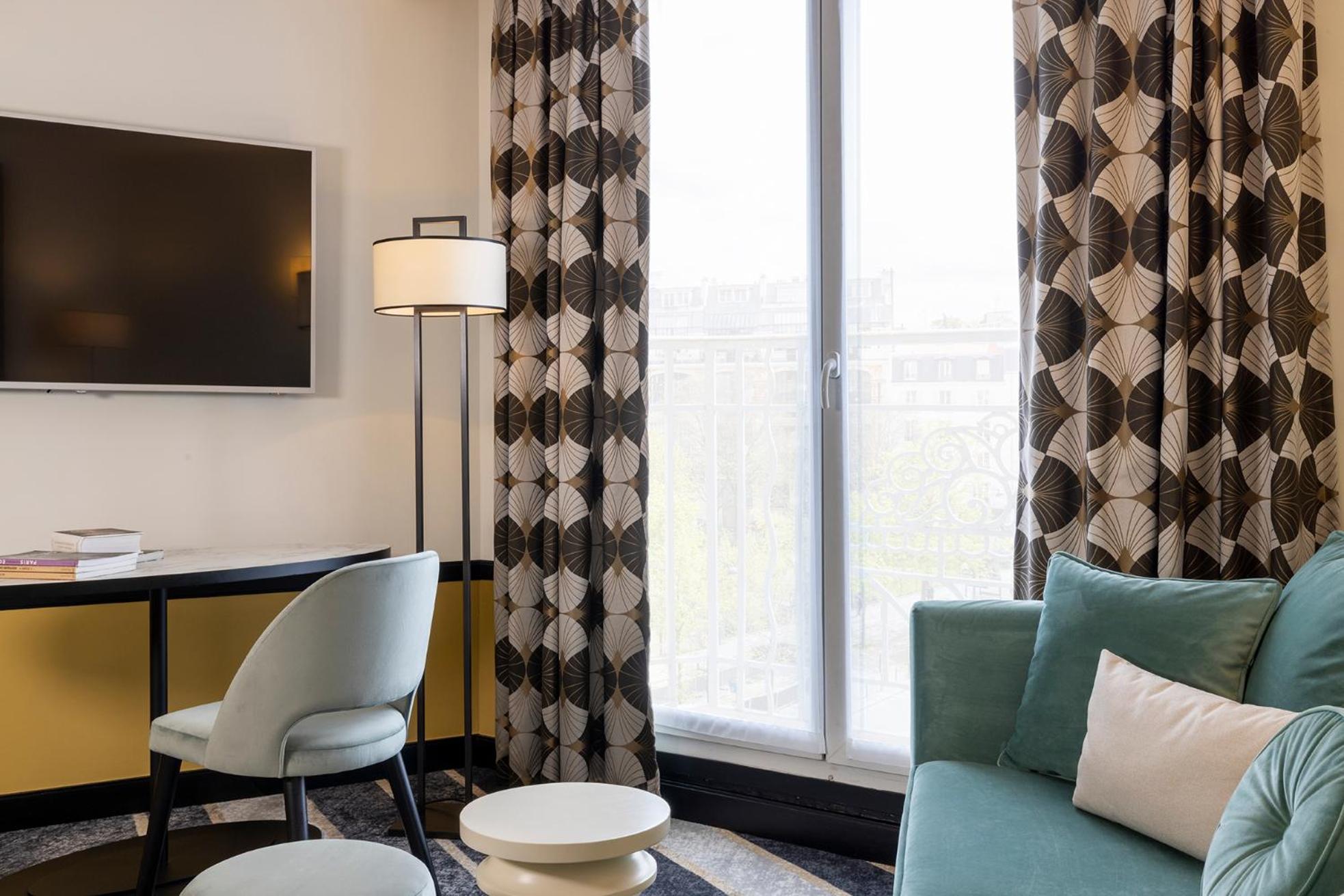 Suite (2 Adults) - Photo 3