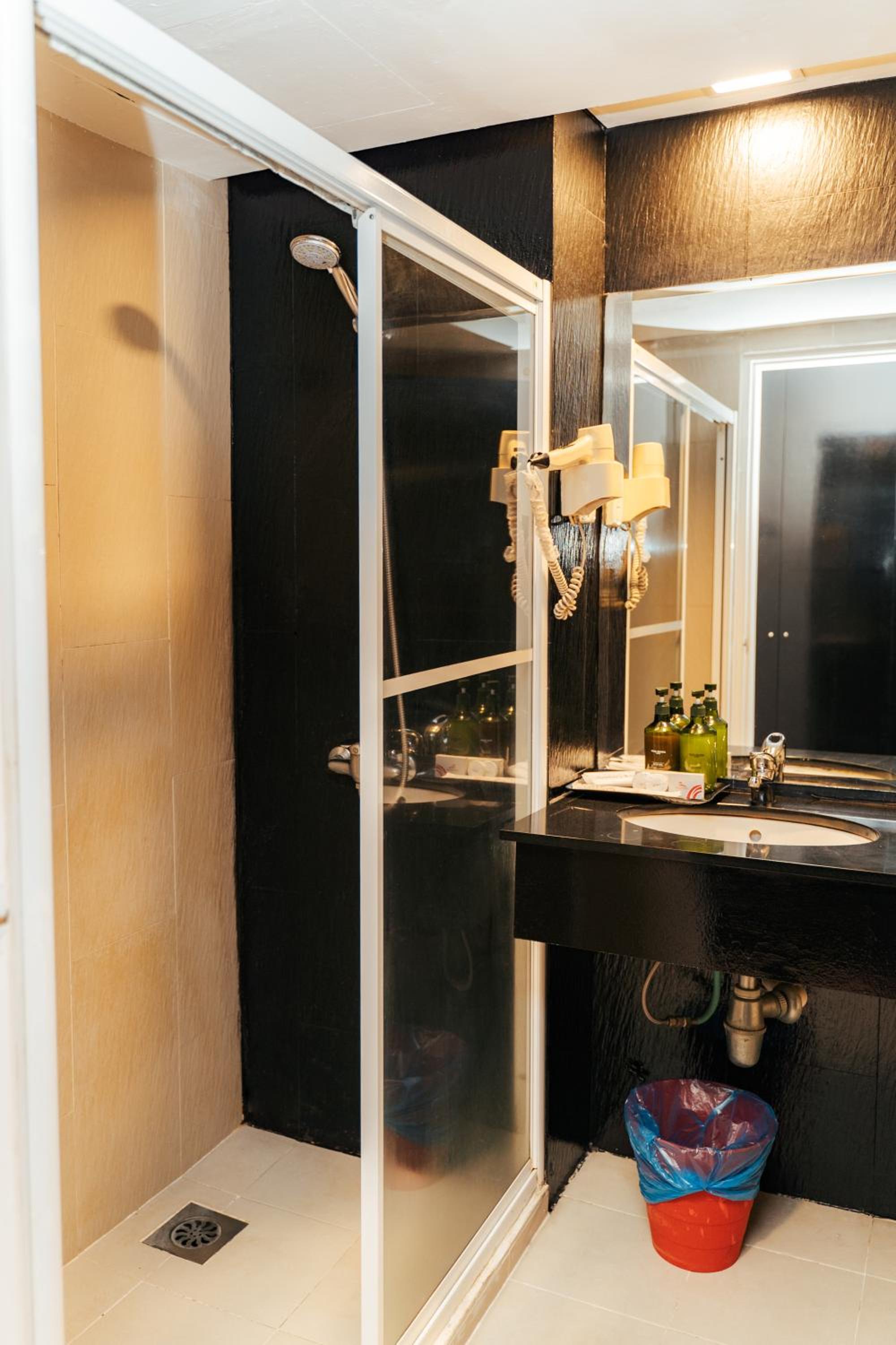 Superior Twin Room - Photo 3