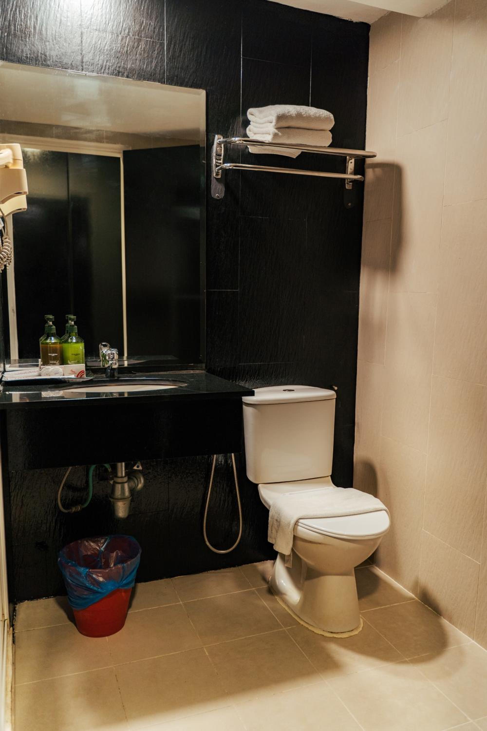 Superior Twin Room - Photo 4