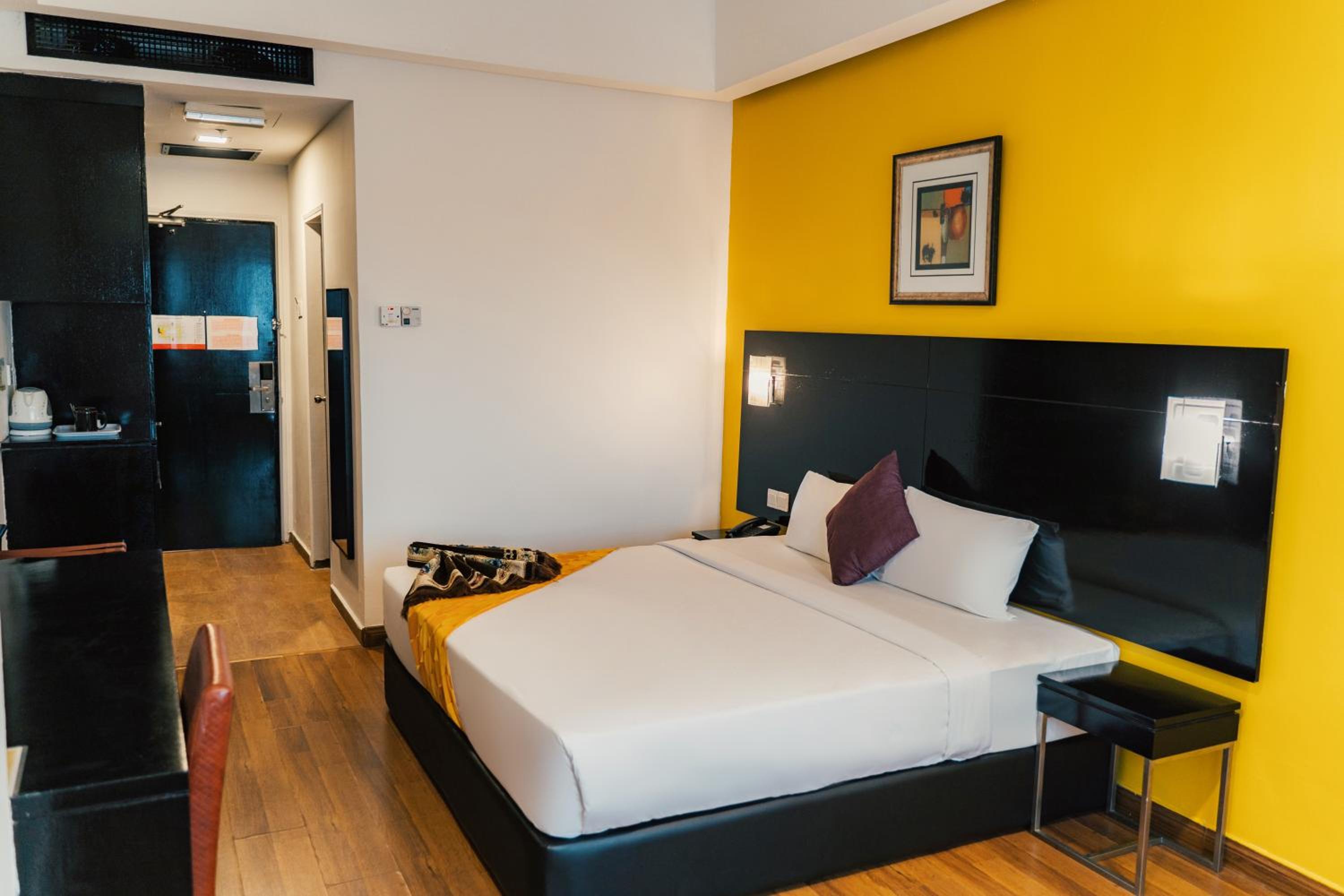 Deluxe Double or Twin Room photo 2