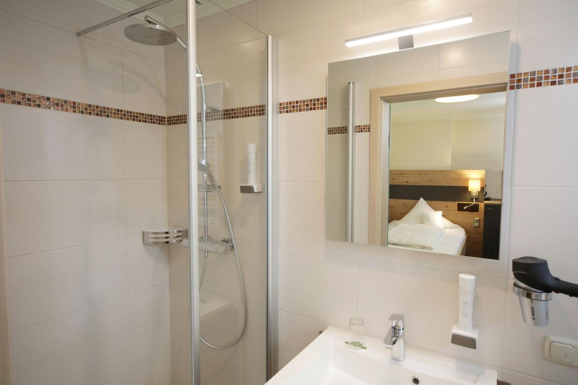 Single Room photo 2