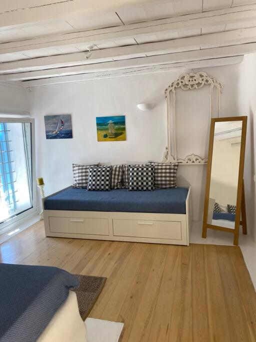 Two-Bedroom House photo 3