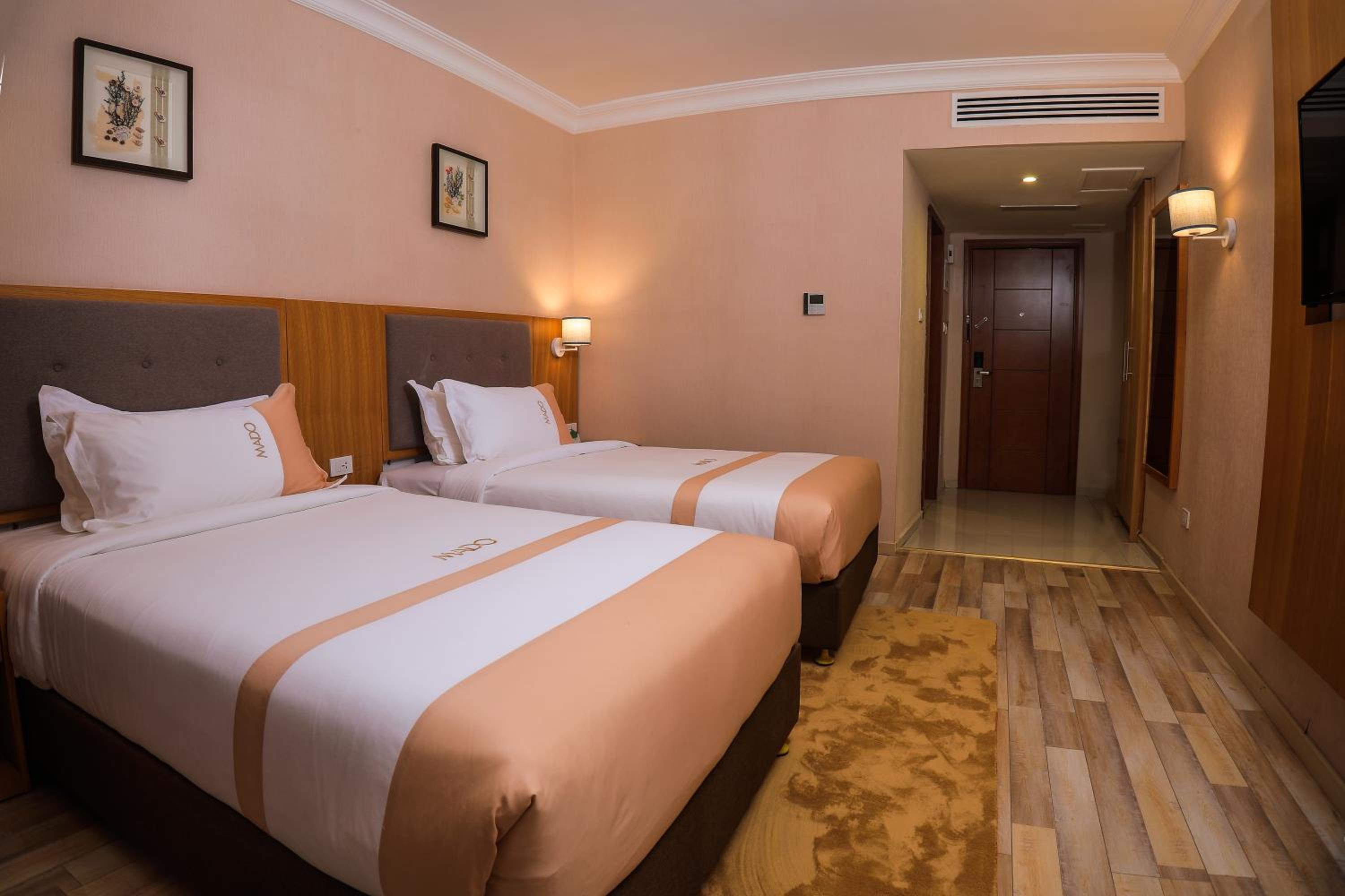 Standard Twin Room photo 2
