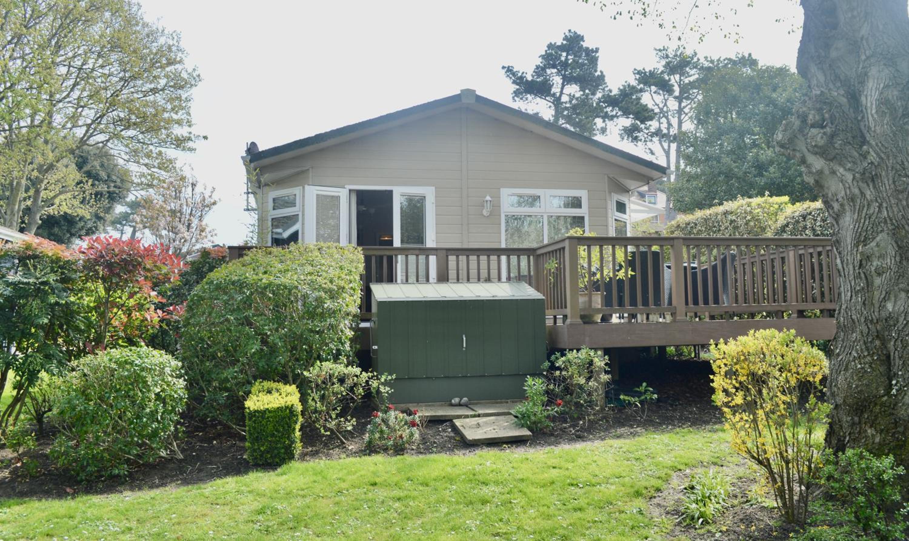 Two-Bedroom House photo 2