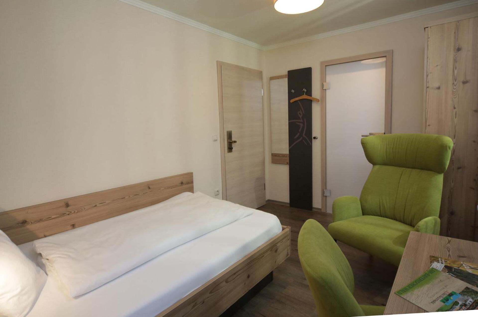 Single Room with Balcony photo 3