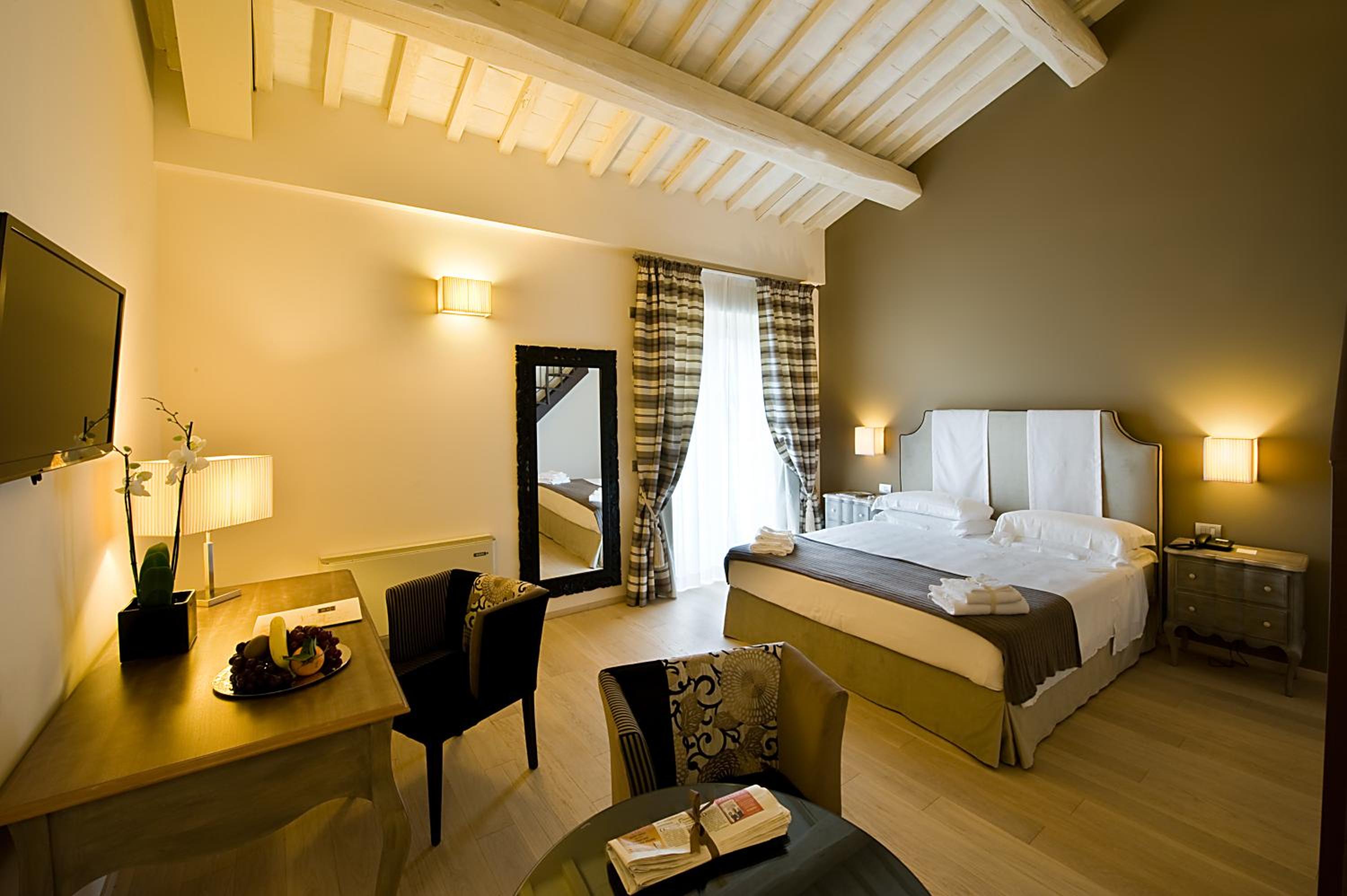 Deluxe Double or Twin Room - Photo 1