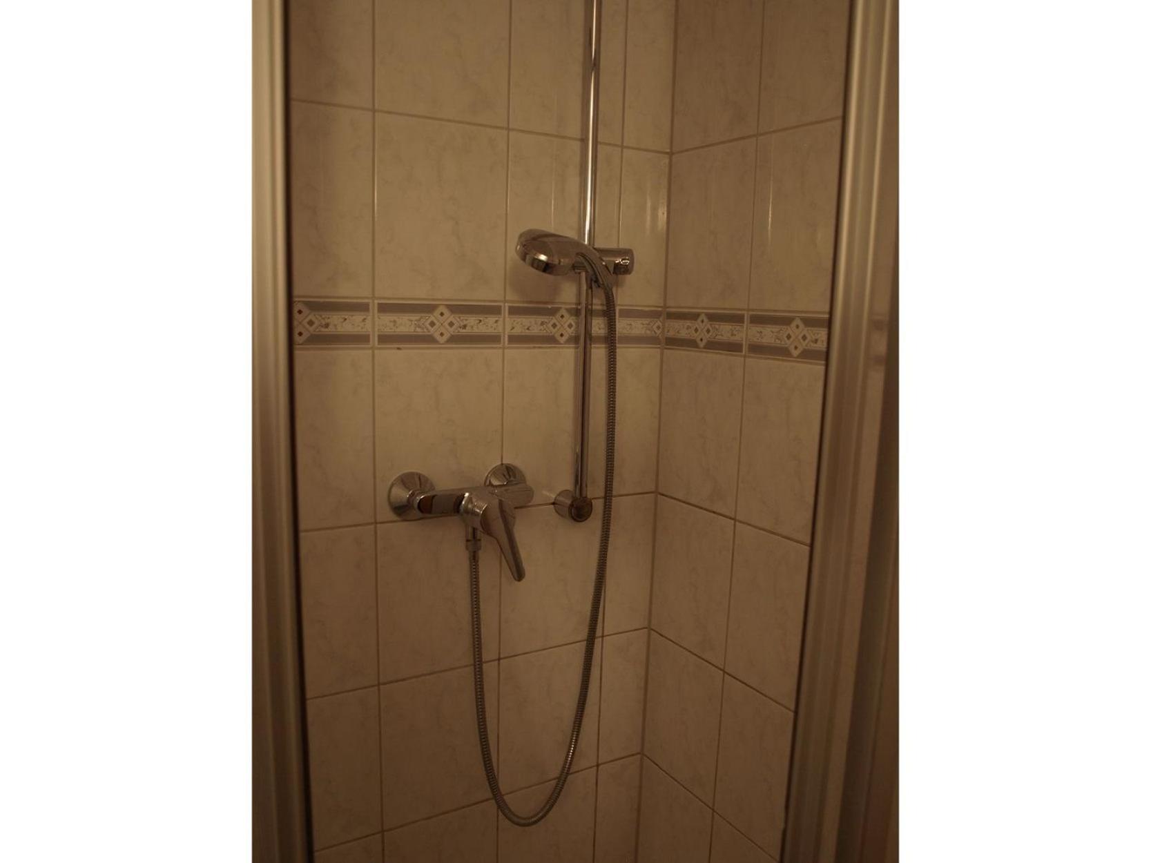 Apartment - Ground Floor photo 2