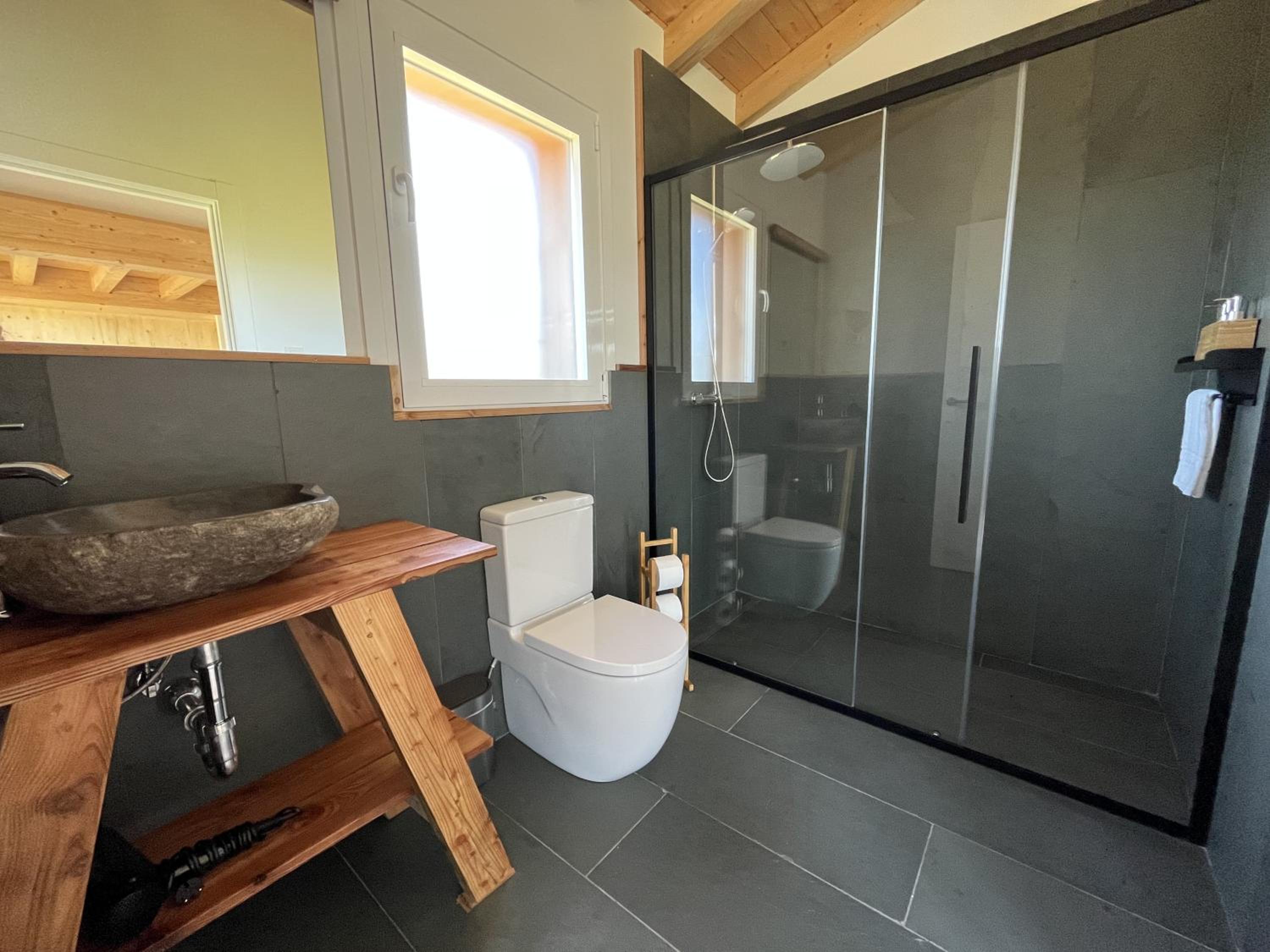 Three-Bedroom Apartment - Photo 15