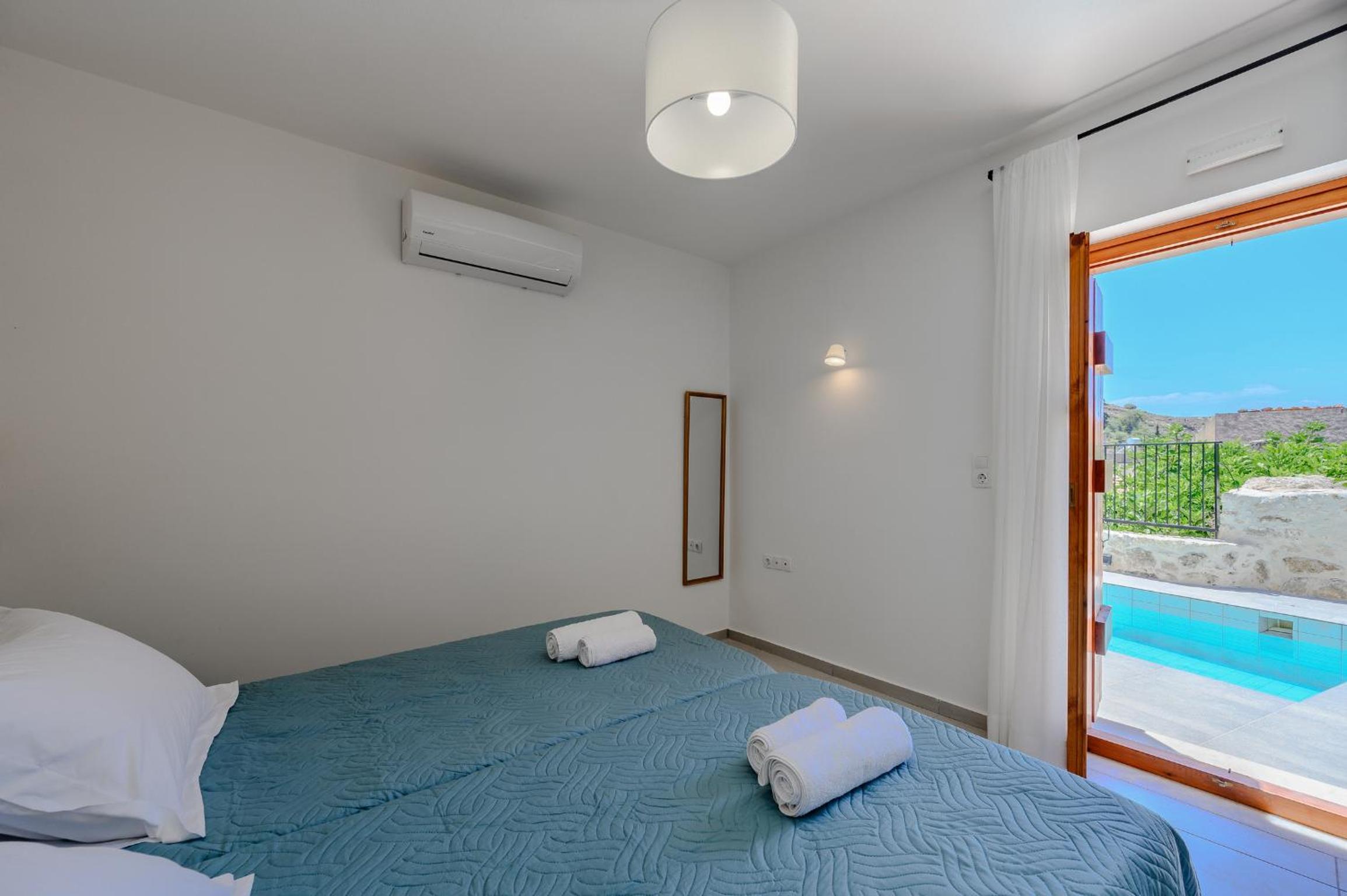 Three-Bedroom Villa photo 1
