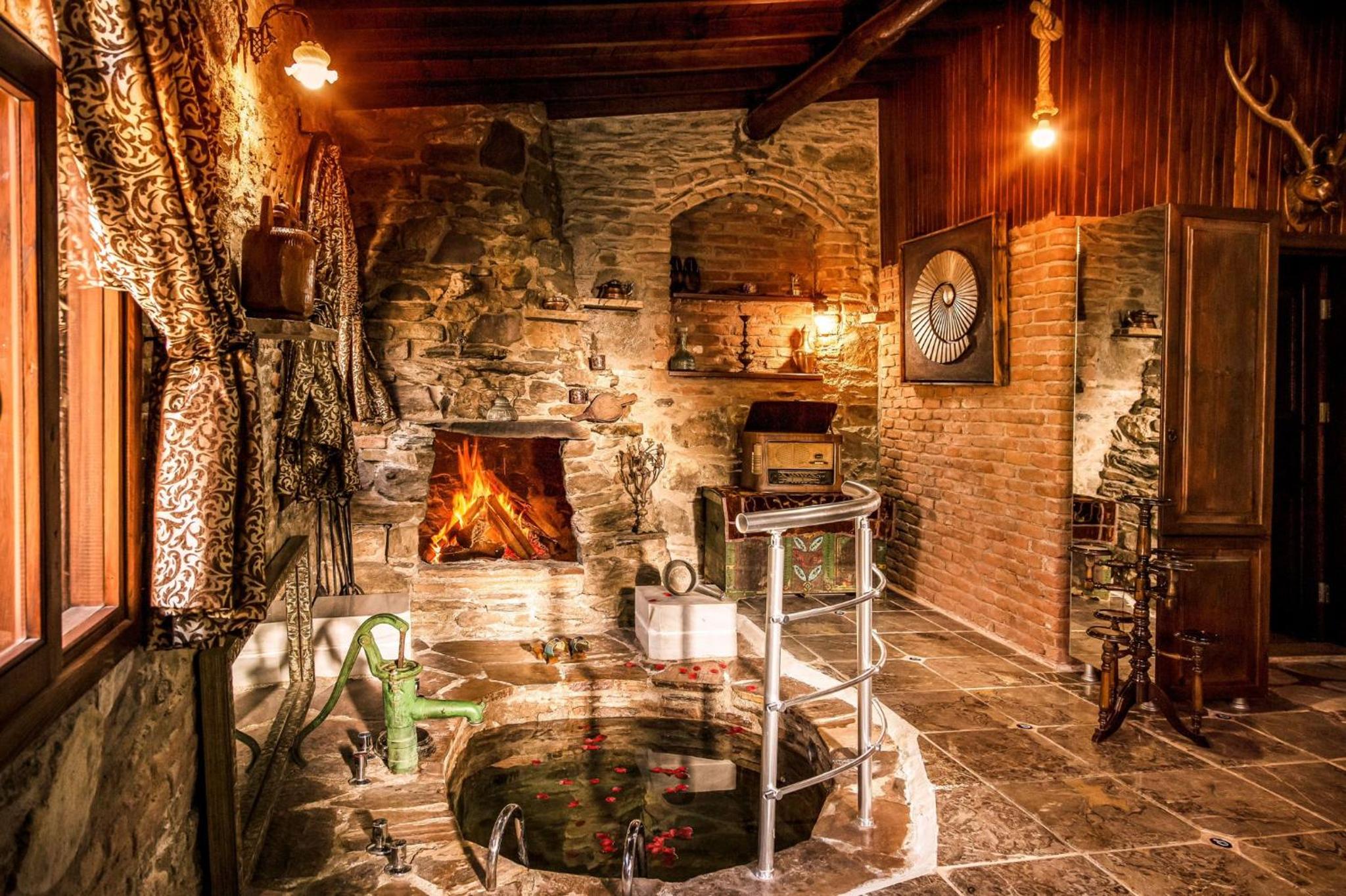 Deluxe Double Room with Bath photo 2
