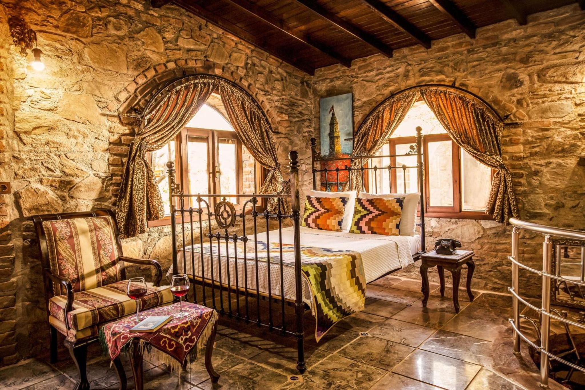 Deluxe Double Room with Bath photo 3