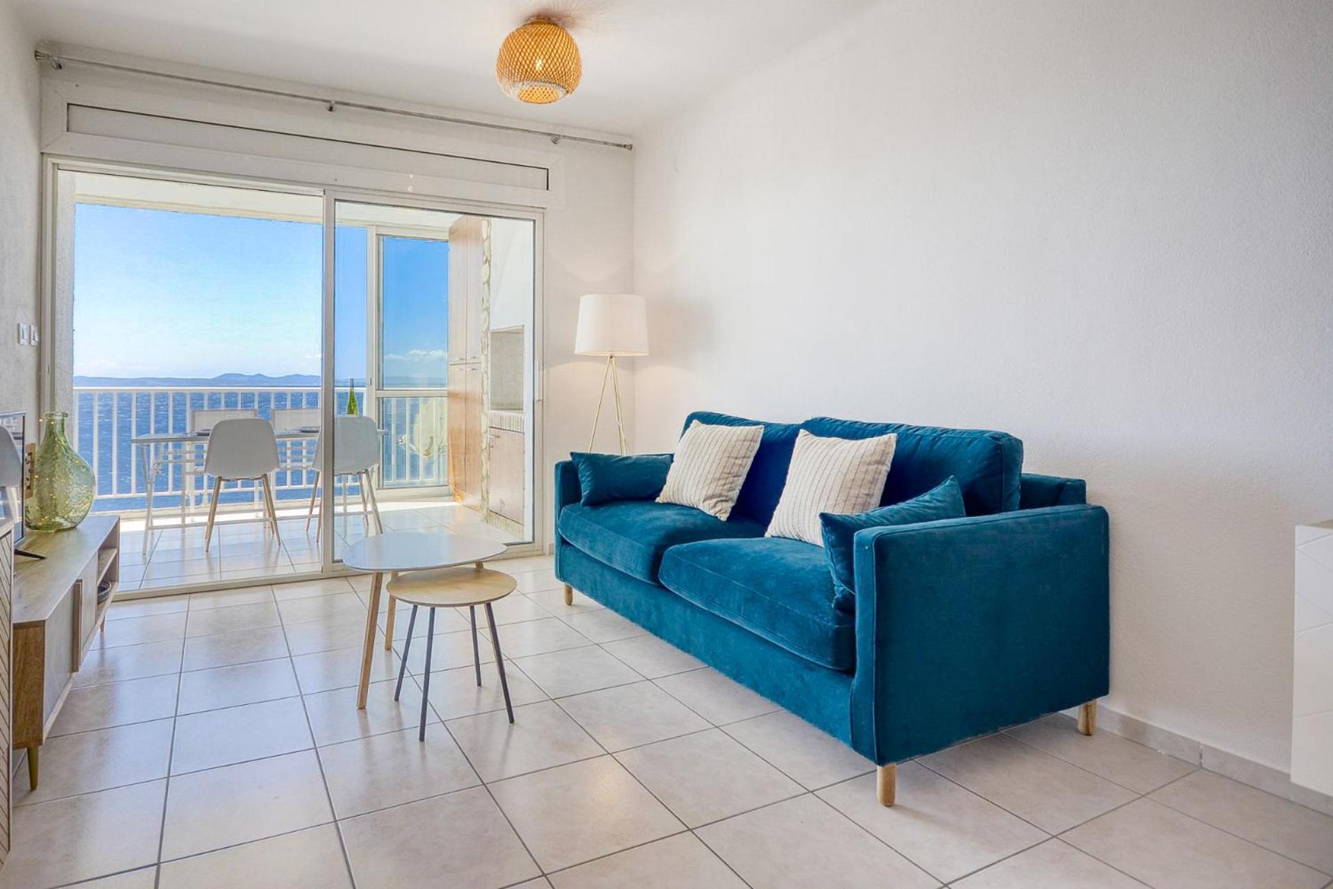 Apartamento con vista al mar