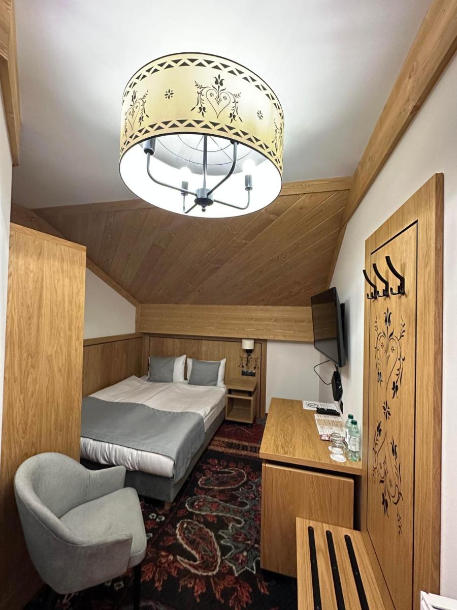 Double Room with Balcony photo 2
