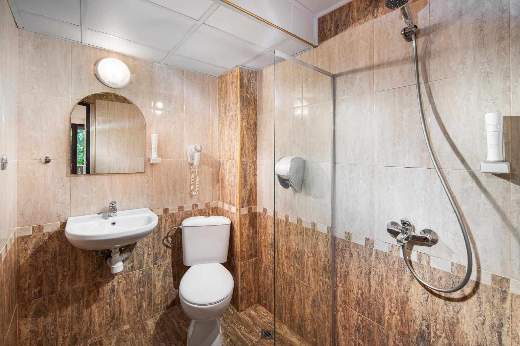 Double Room with Balcony photo 3