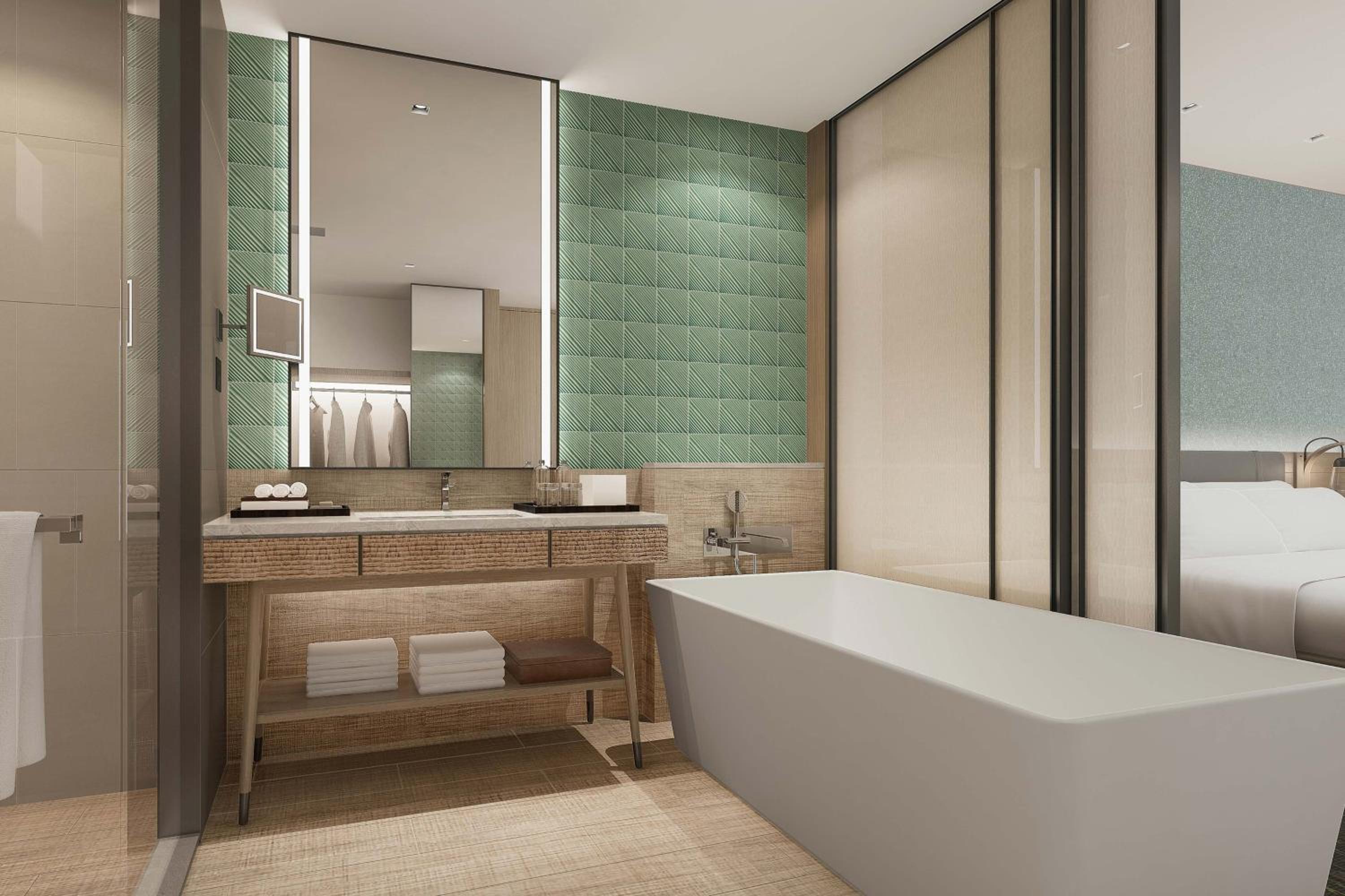 One-Bedroom Deluxe King Suite with Balcony and Ocean View - Photo 7