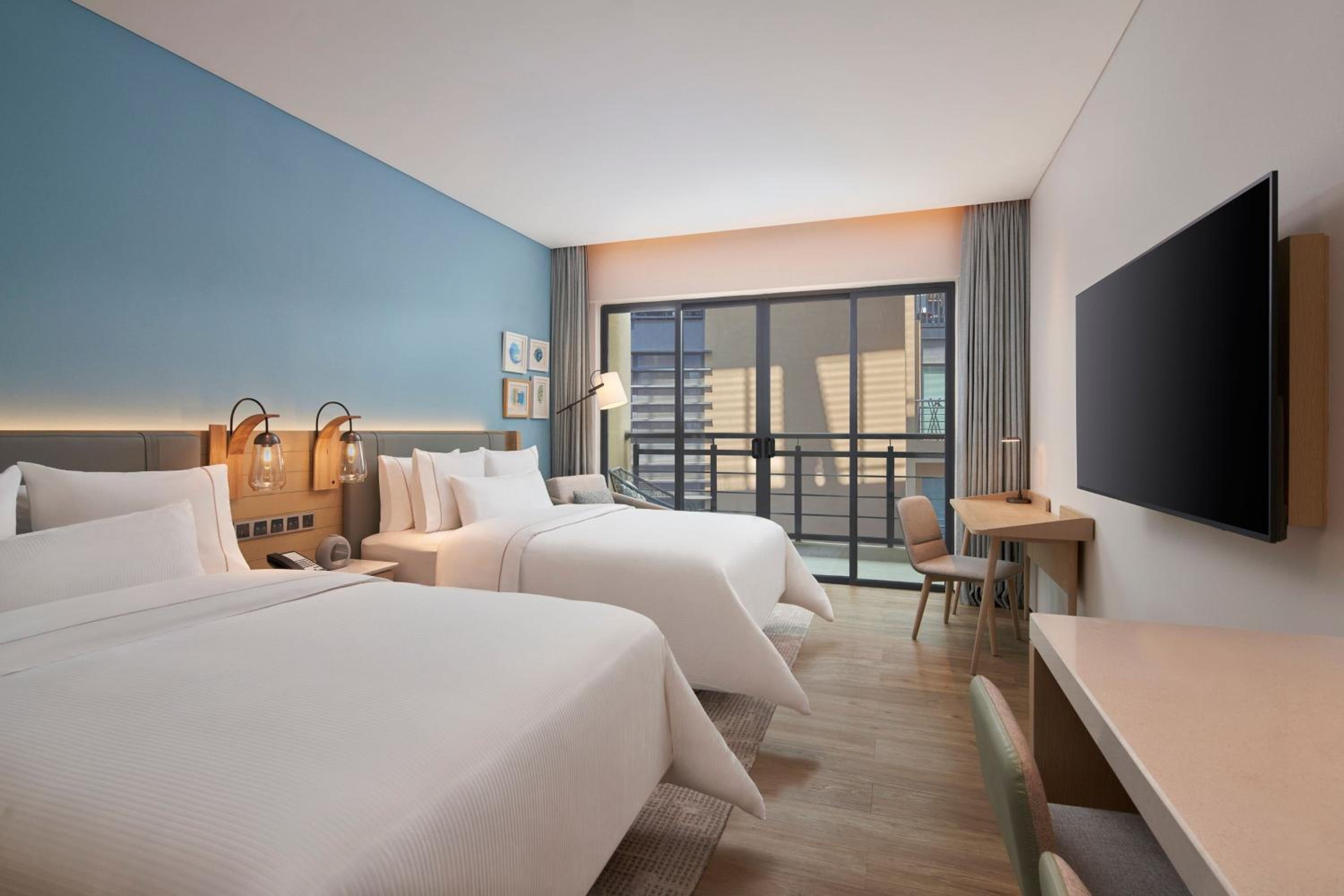 Double Room with Balcony - Photo 1