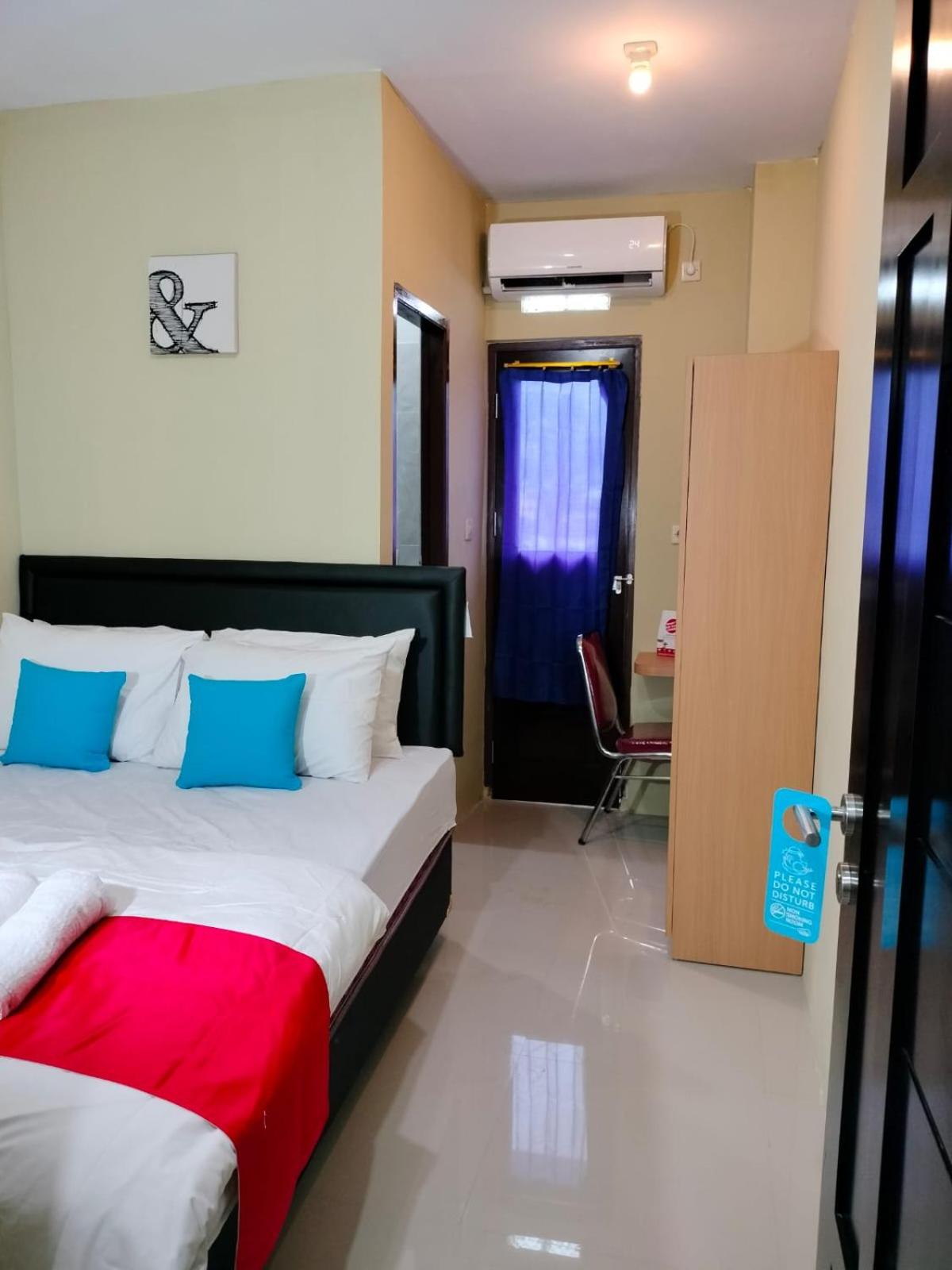 Deluxe Room - Photo 8