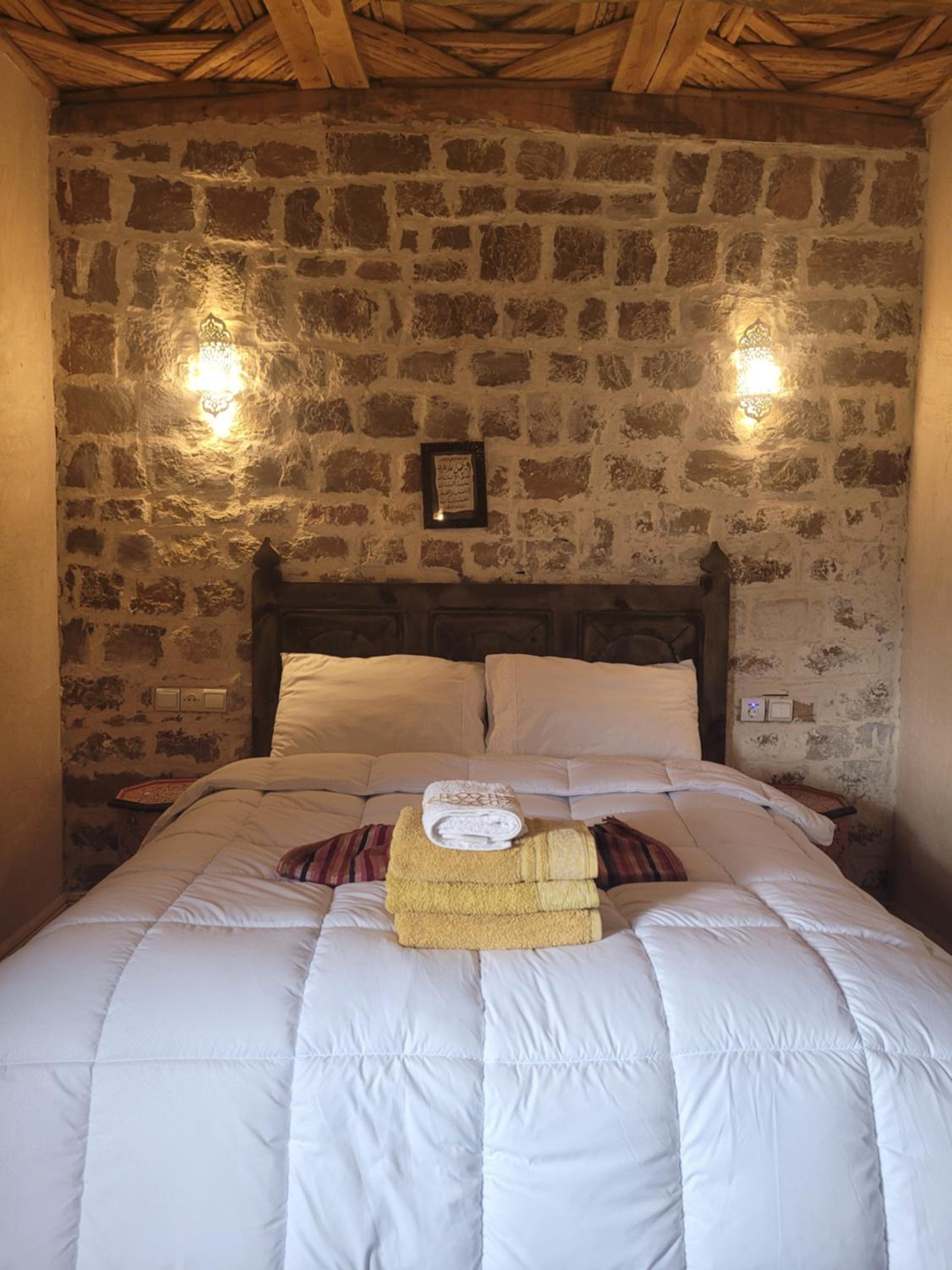 Double Room with Mountain View - Photo 1