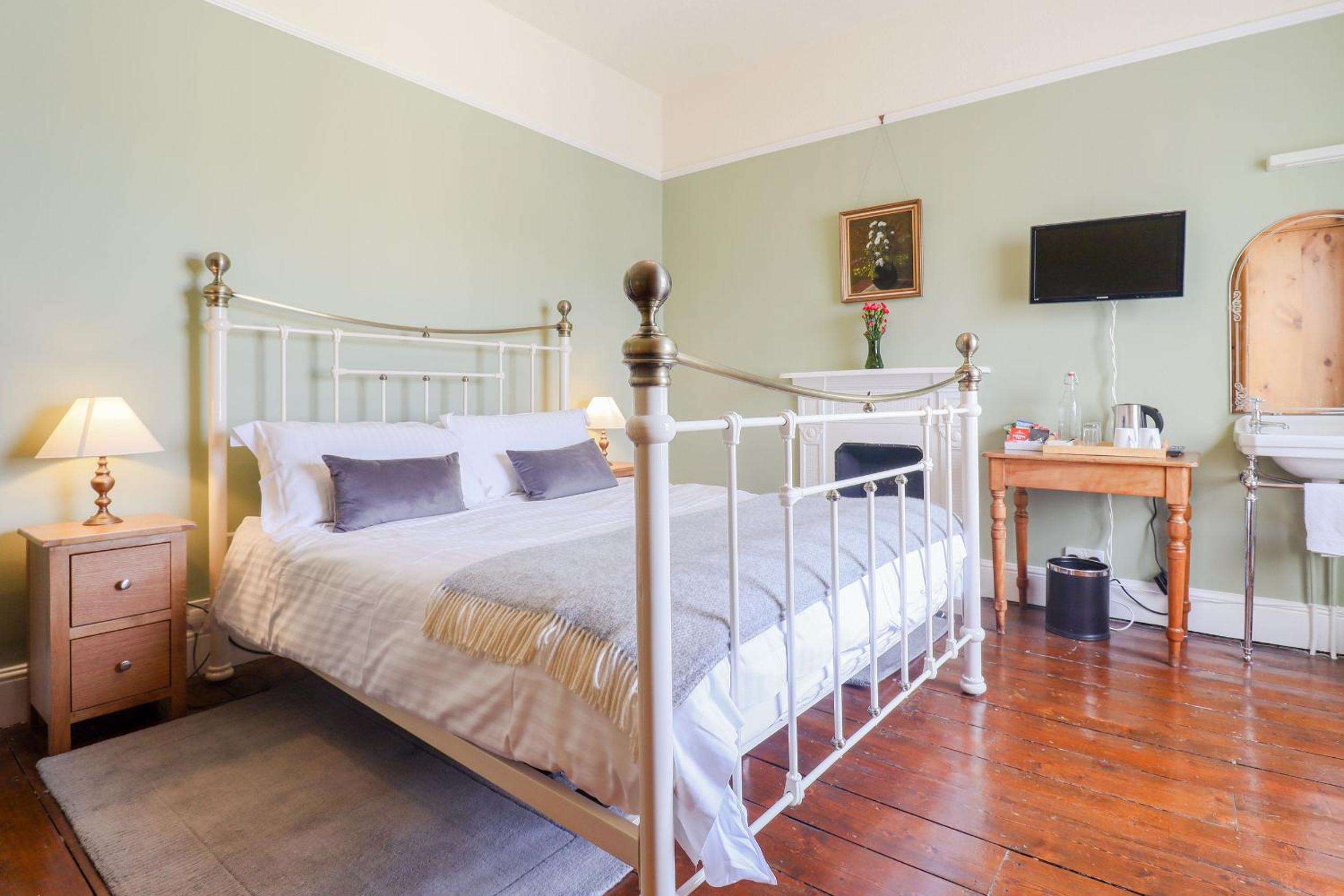 Double Room with Private External Bathroom photo 1