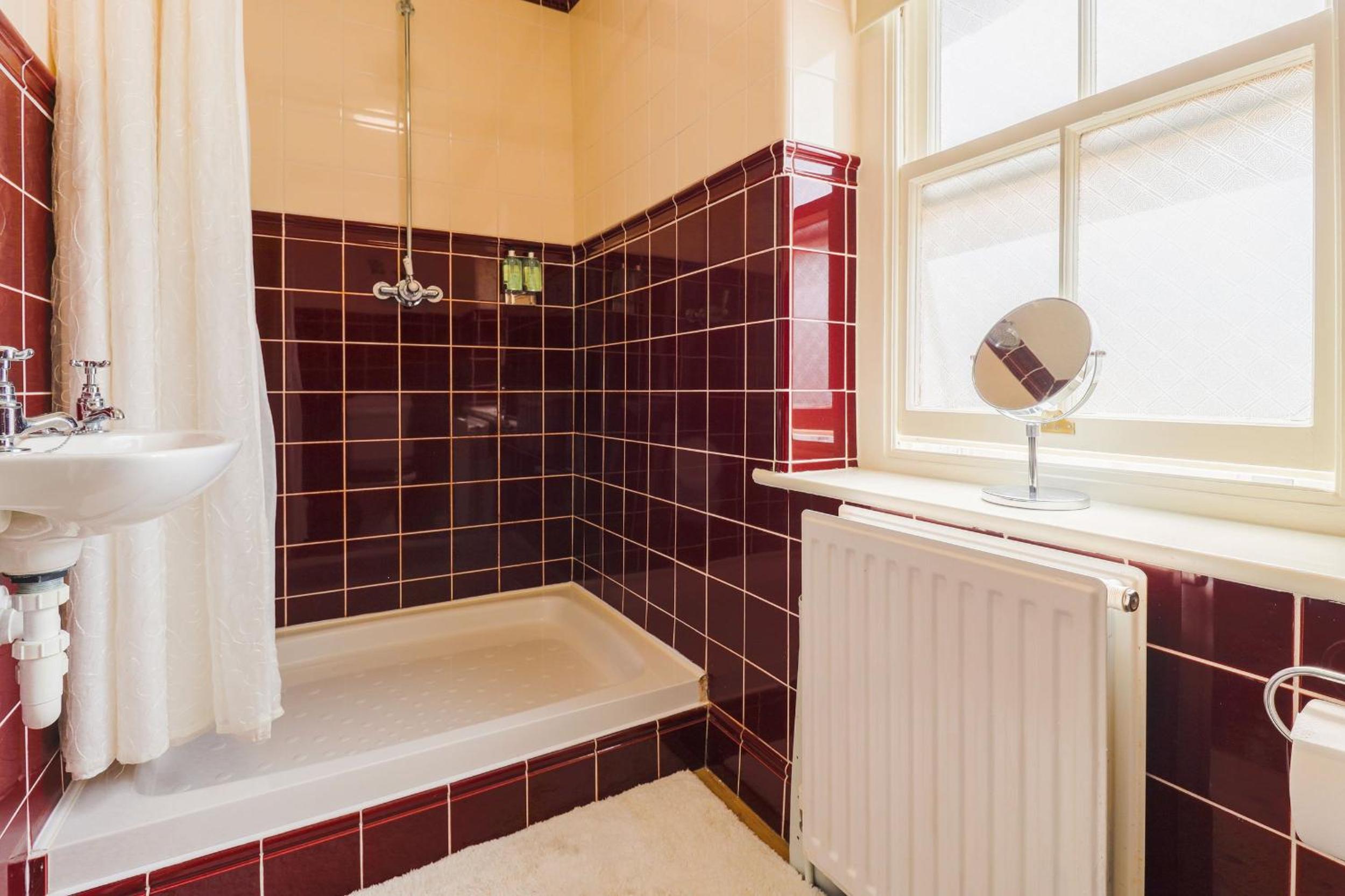 Double Room with Private External Bathroom photo 2