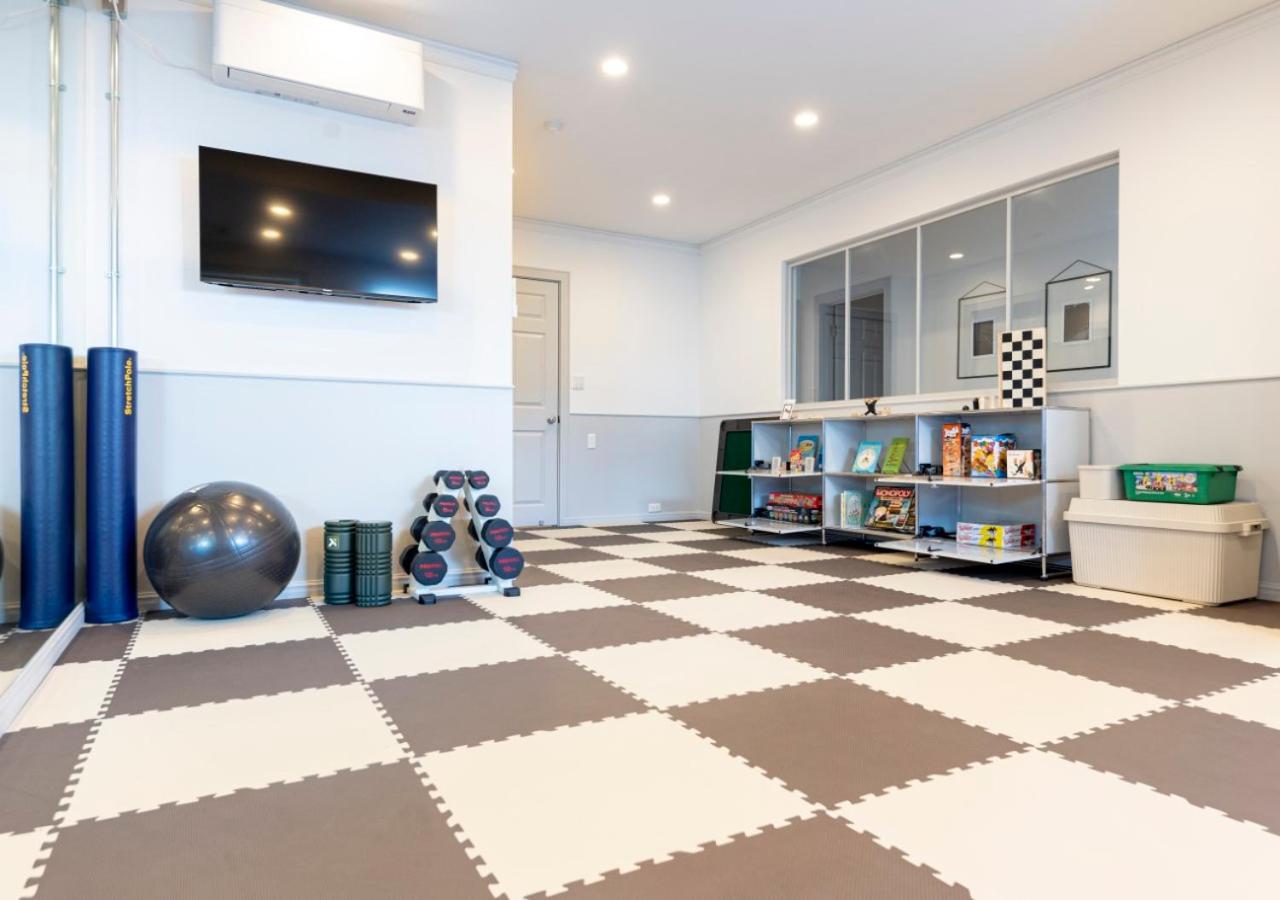 Three-Bedroom Villa - Photo 25