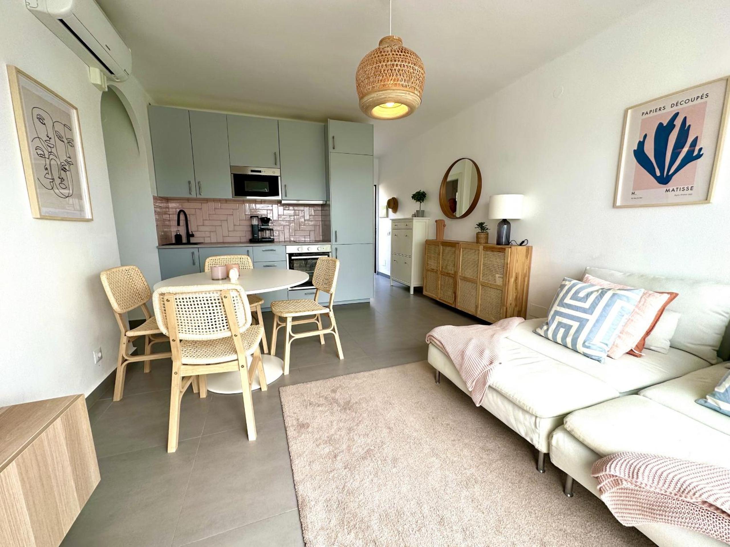 Apartamento con vista al mar