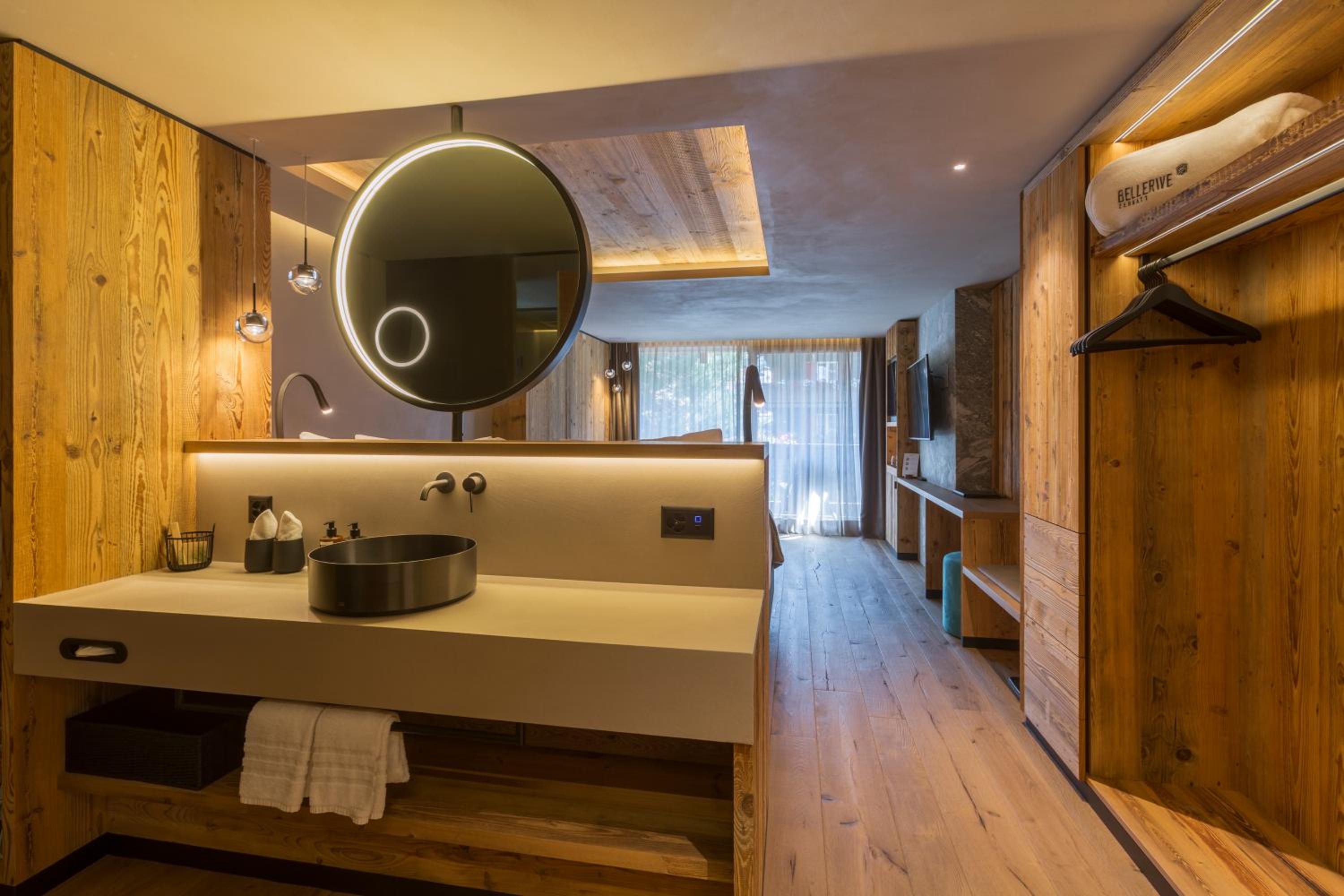 Deluxe Double Room - Photo 7