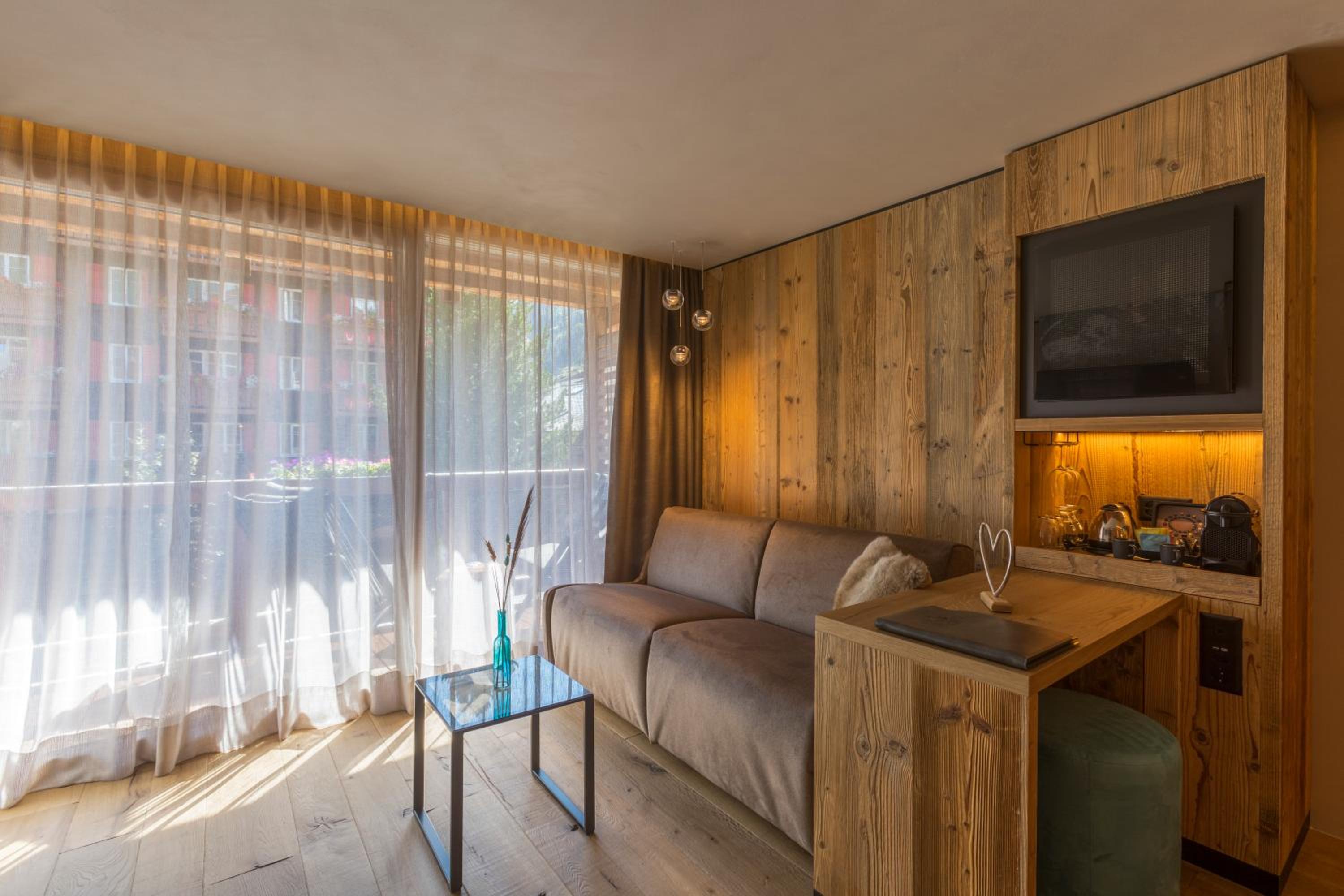Deluxe Double Room - Photo 6