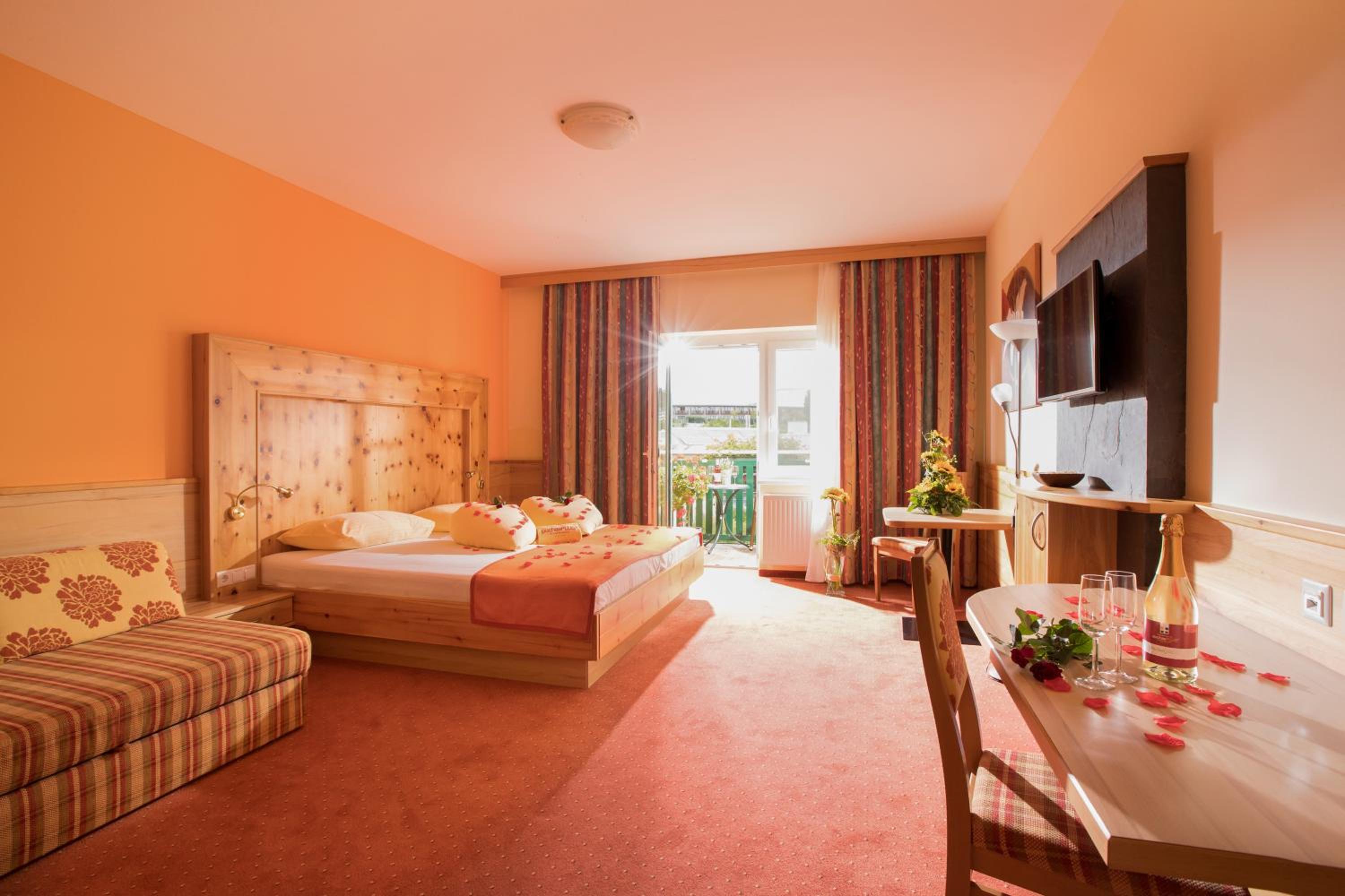 Superior Double Room with Balcony or Terrace photo 2