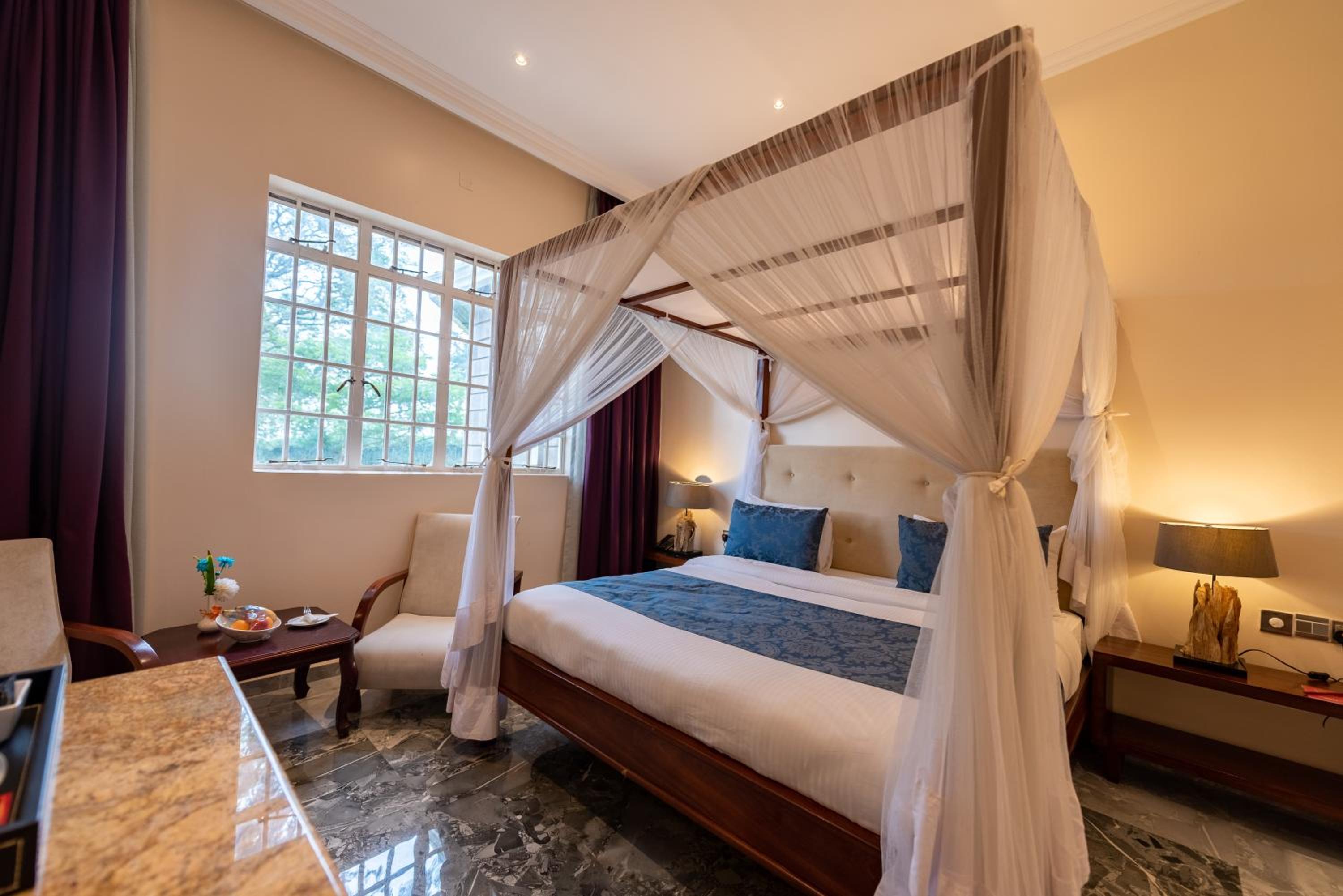 Courtyard Room photo 1