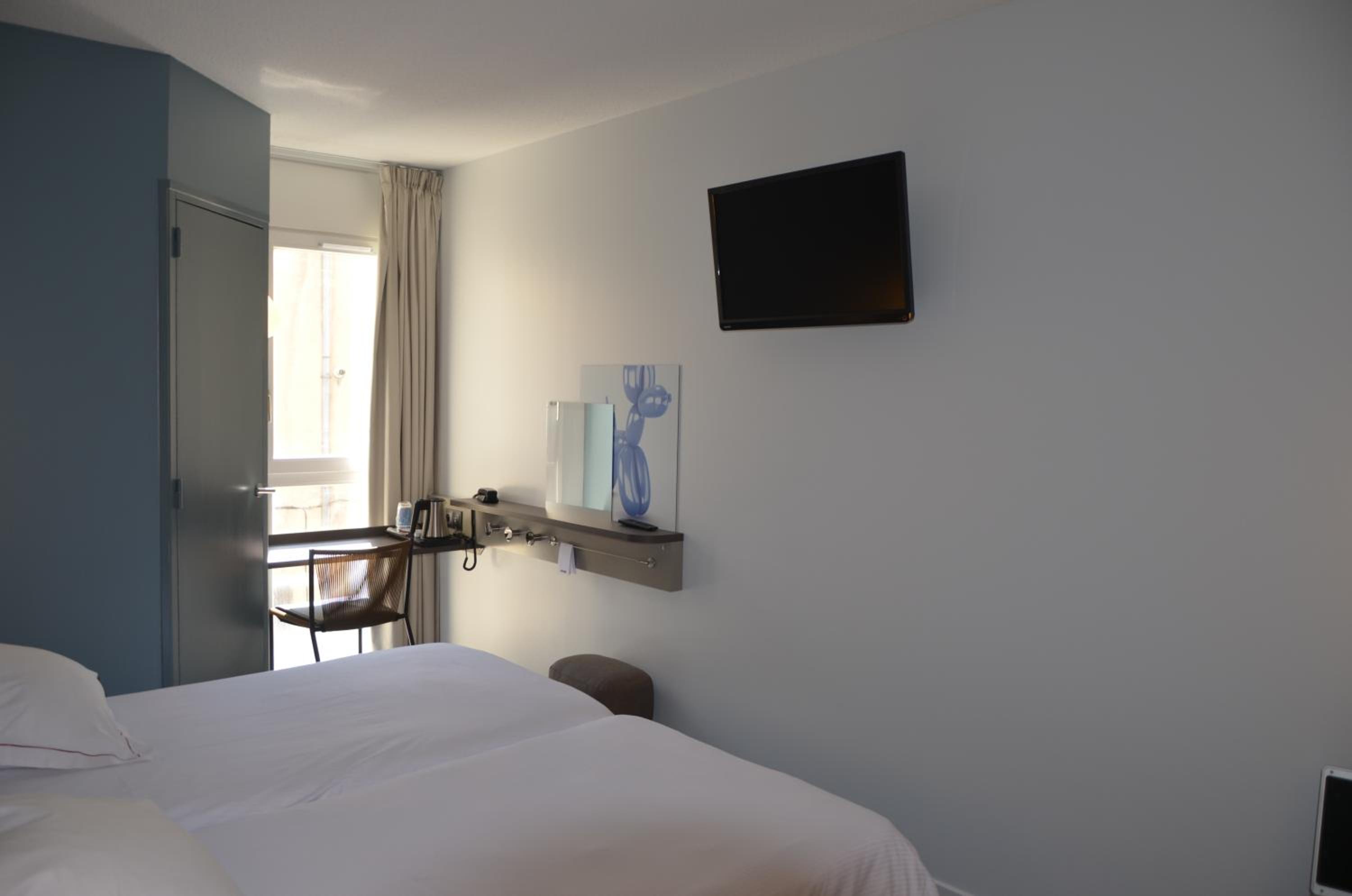 Triple Room with 1 Twin Bed and 1 Sofa Bed photo 3