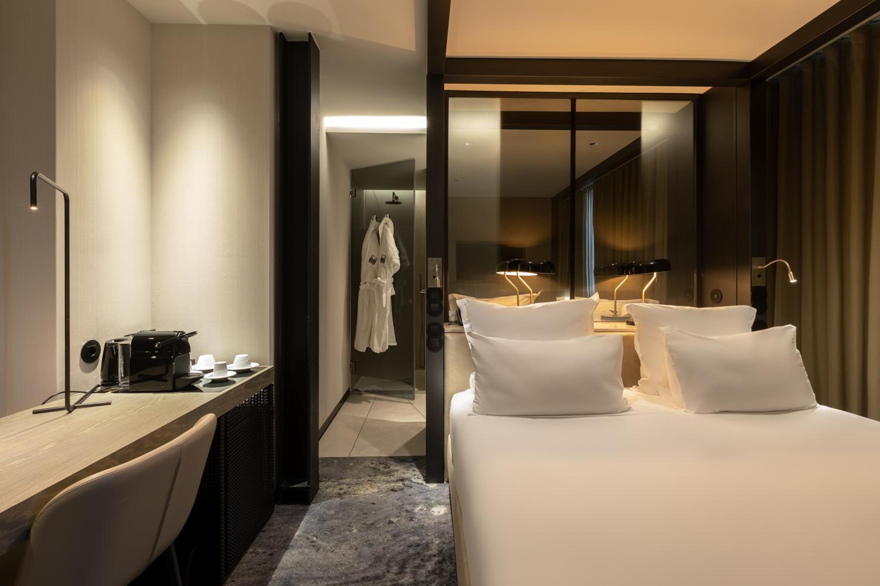 Deluxe Premium Double Room
