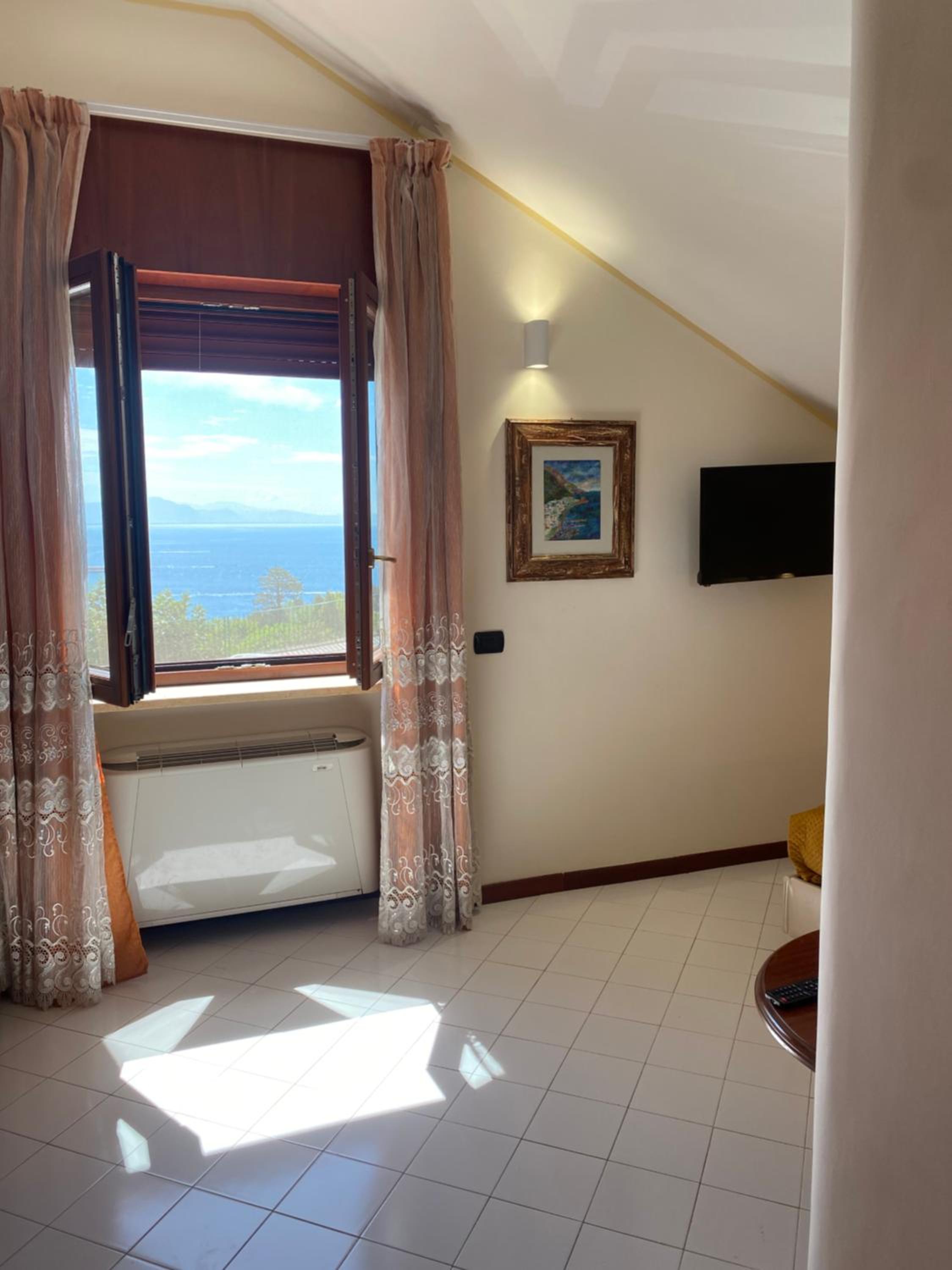 Budget Single Room