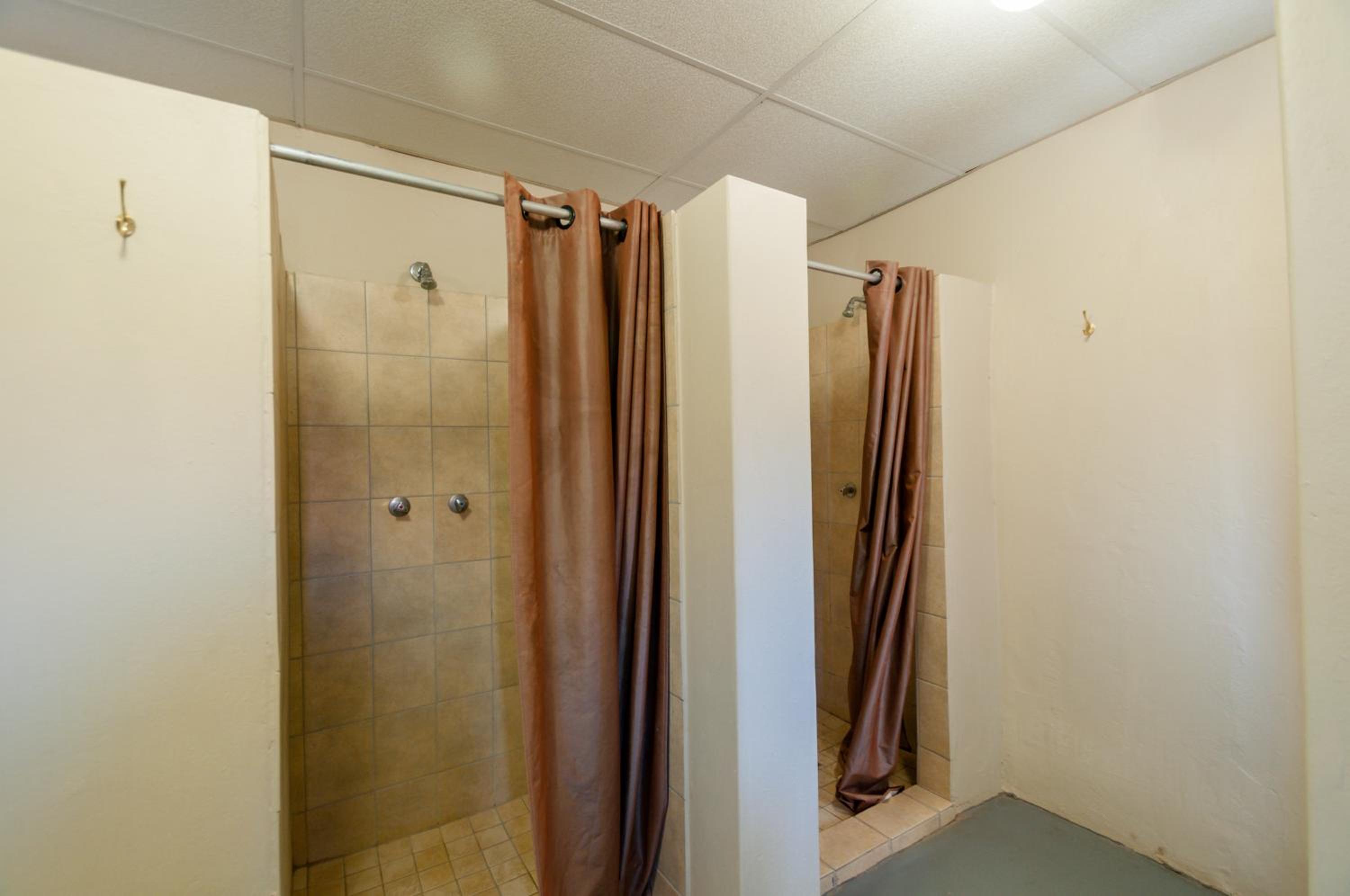 Bed In 10-Bed Mixed Dormitory Room photo 3
