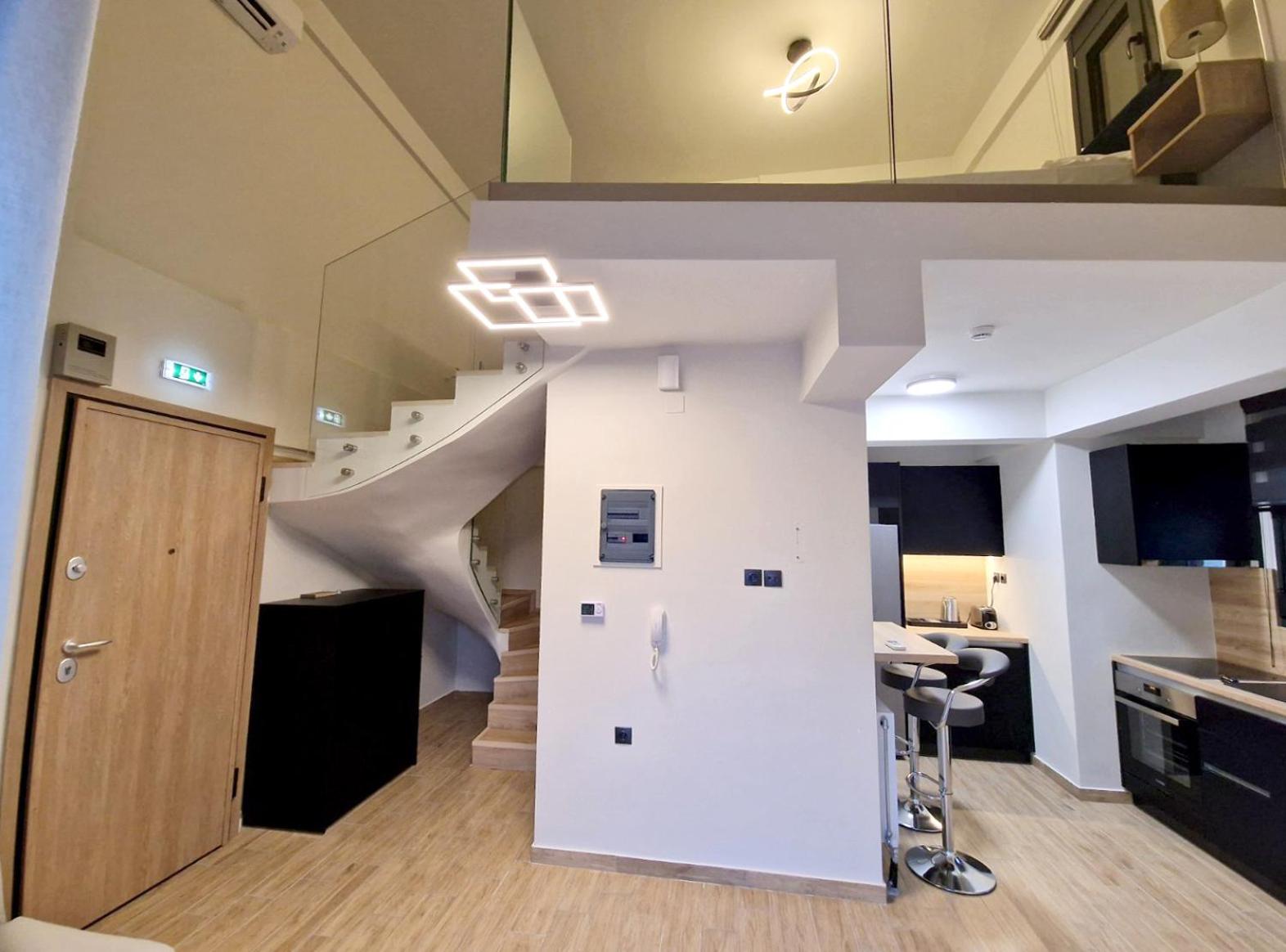 Loft - Photo 7