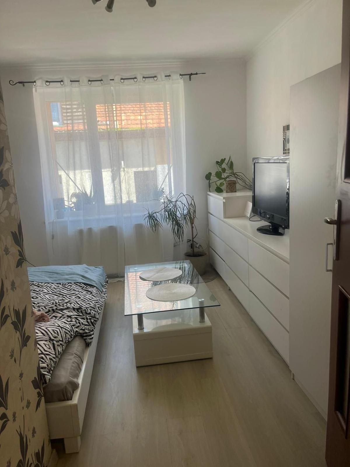 Apartment photo 2