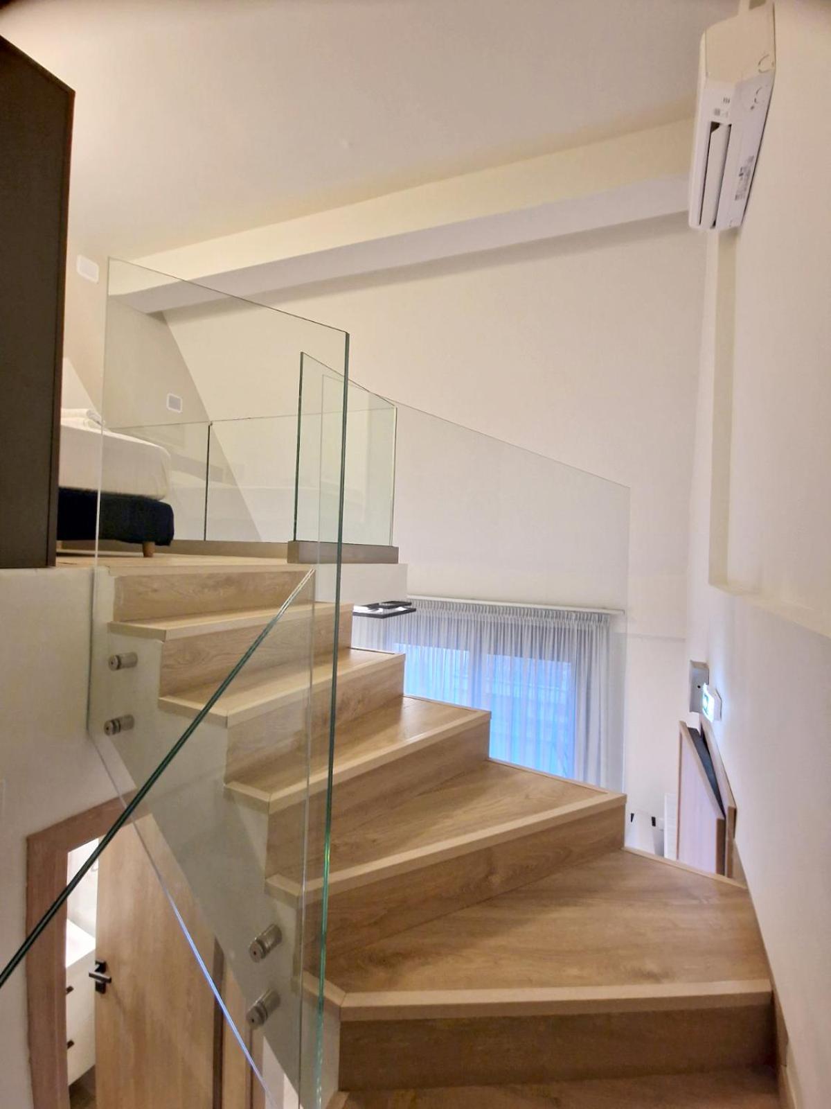 Loft - Photo 15