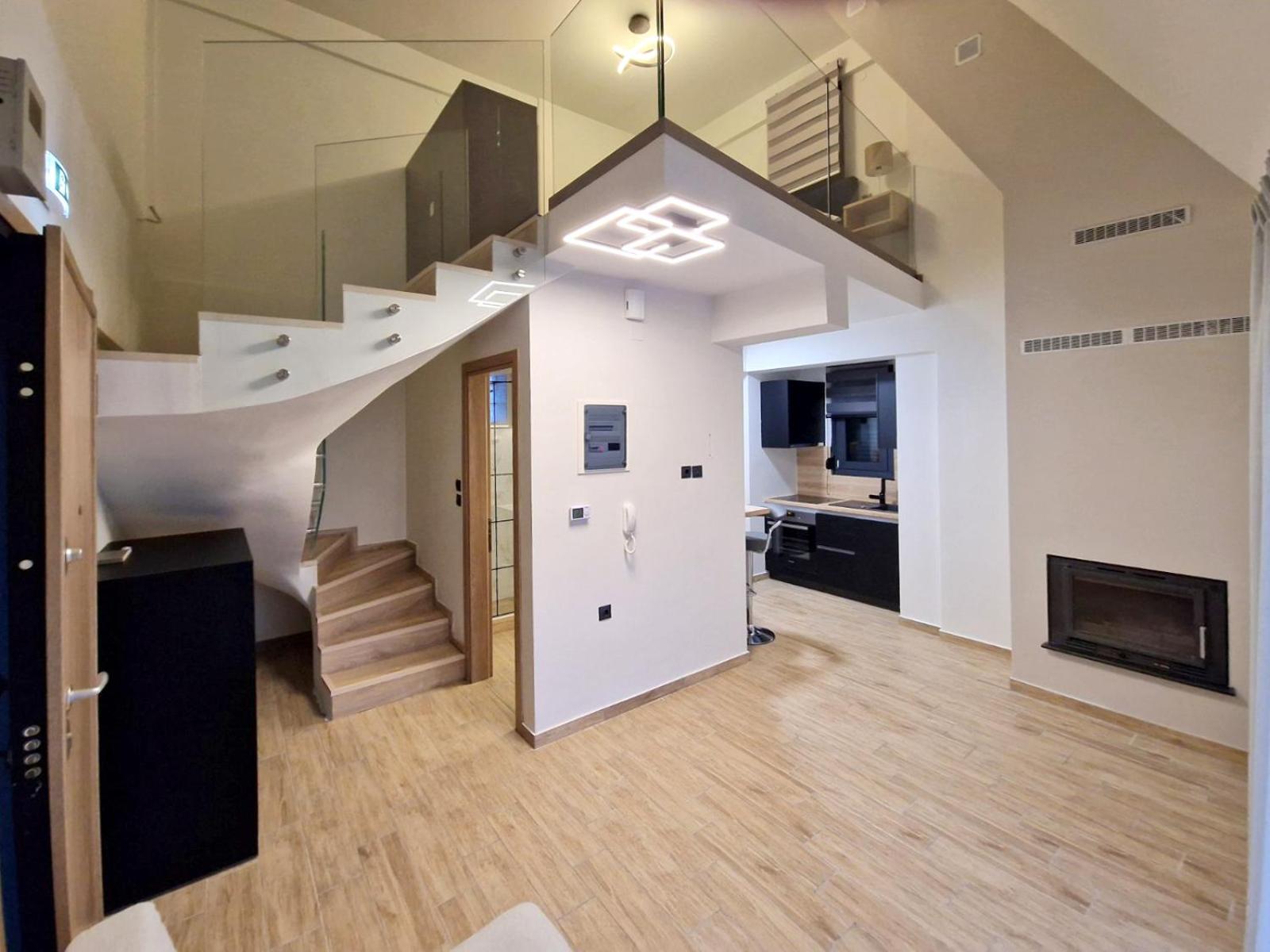 Loft - Photo 10