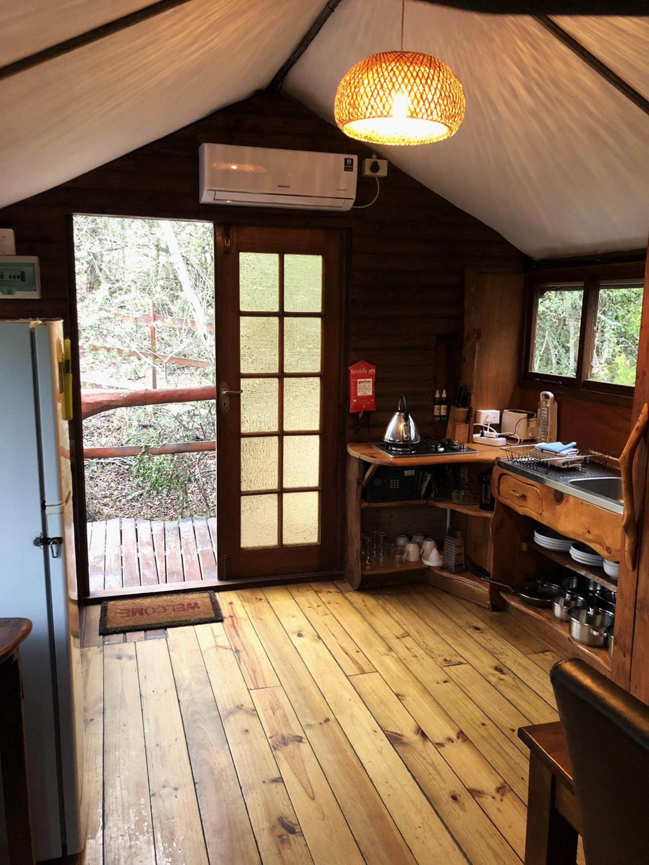One-Bedroom Suite - Photo 7